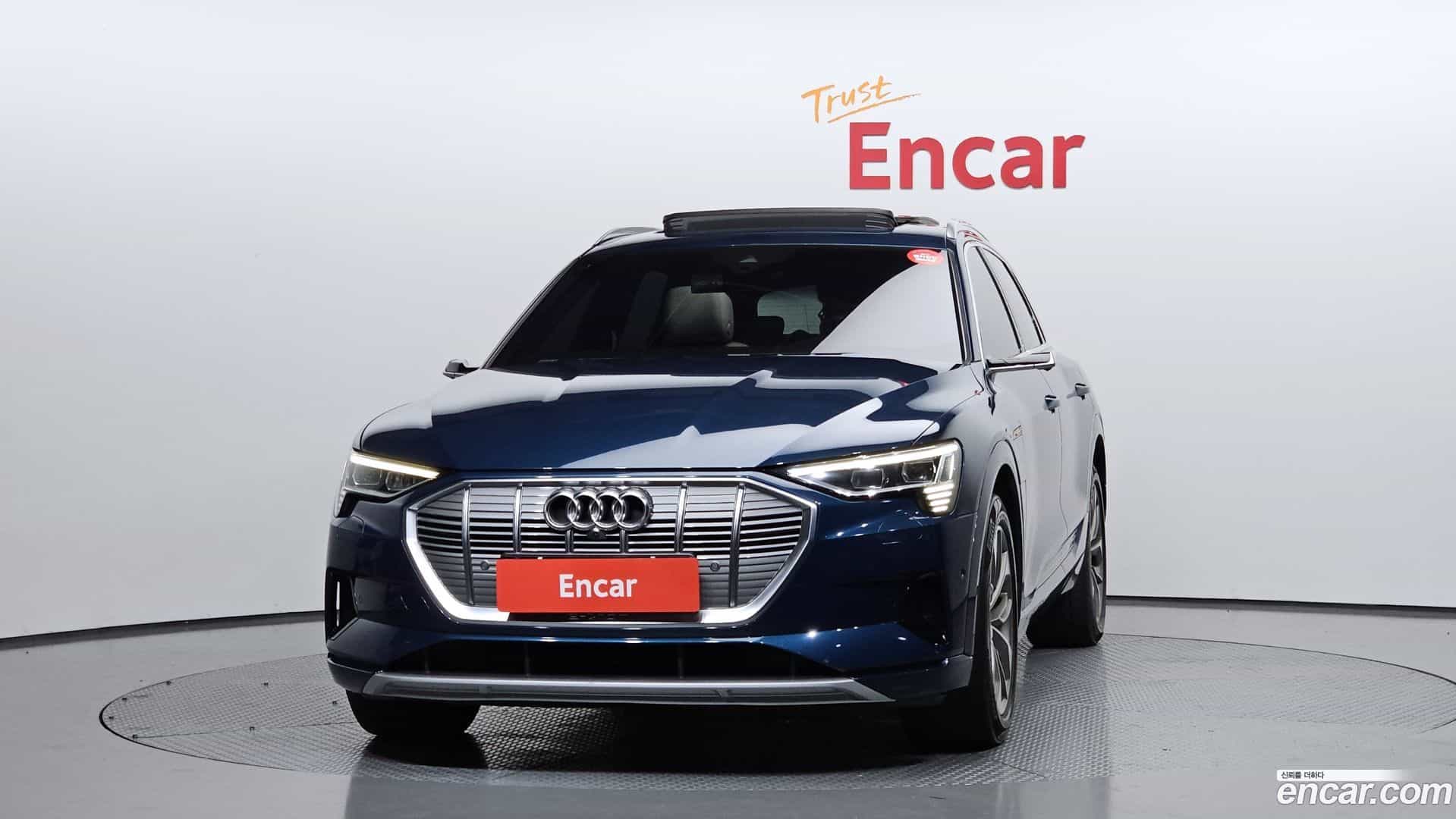 e-tron Audi 2020.5-OUTER-003