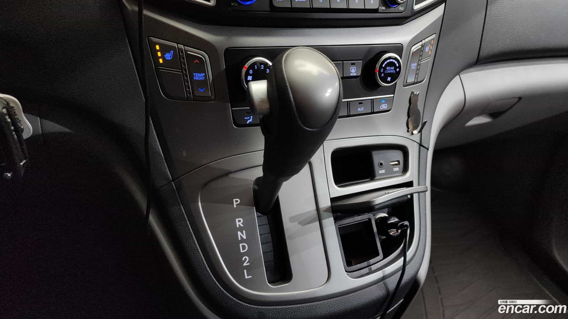 Starex Hyundai 2018.6-INNER-009