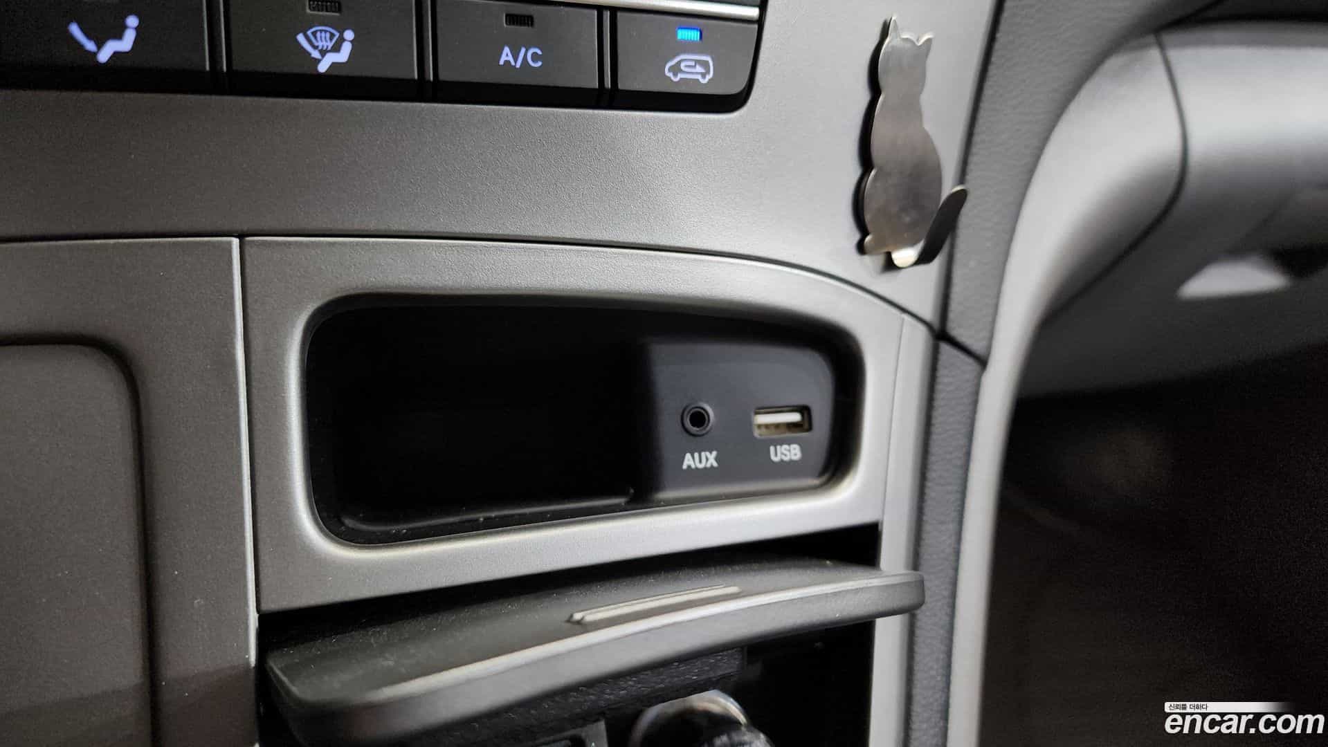 Starex Hyundai 2018.6-OPTION-016