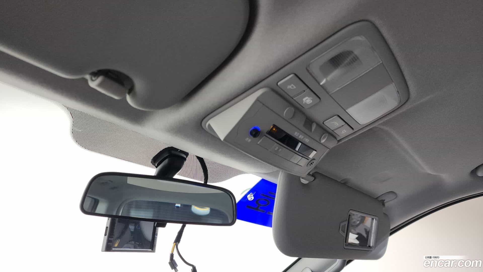 Starex Hyundai 2018.6-OPTION-023