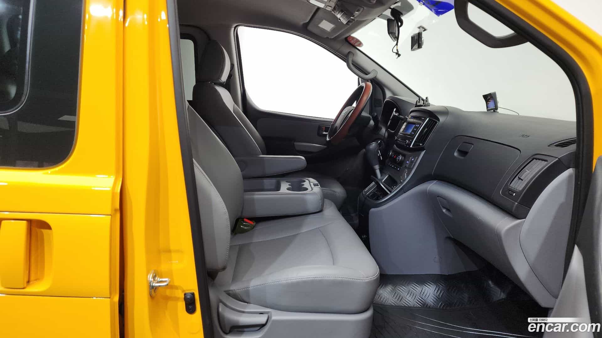 Starex Hyundai 2018.6-INNER-036