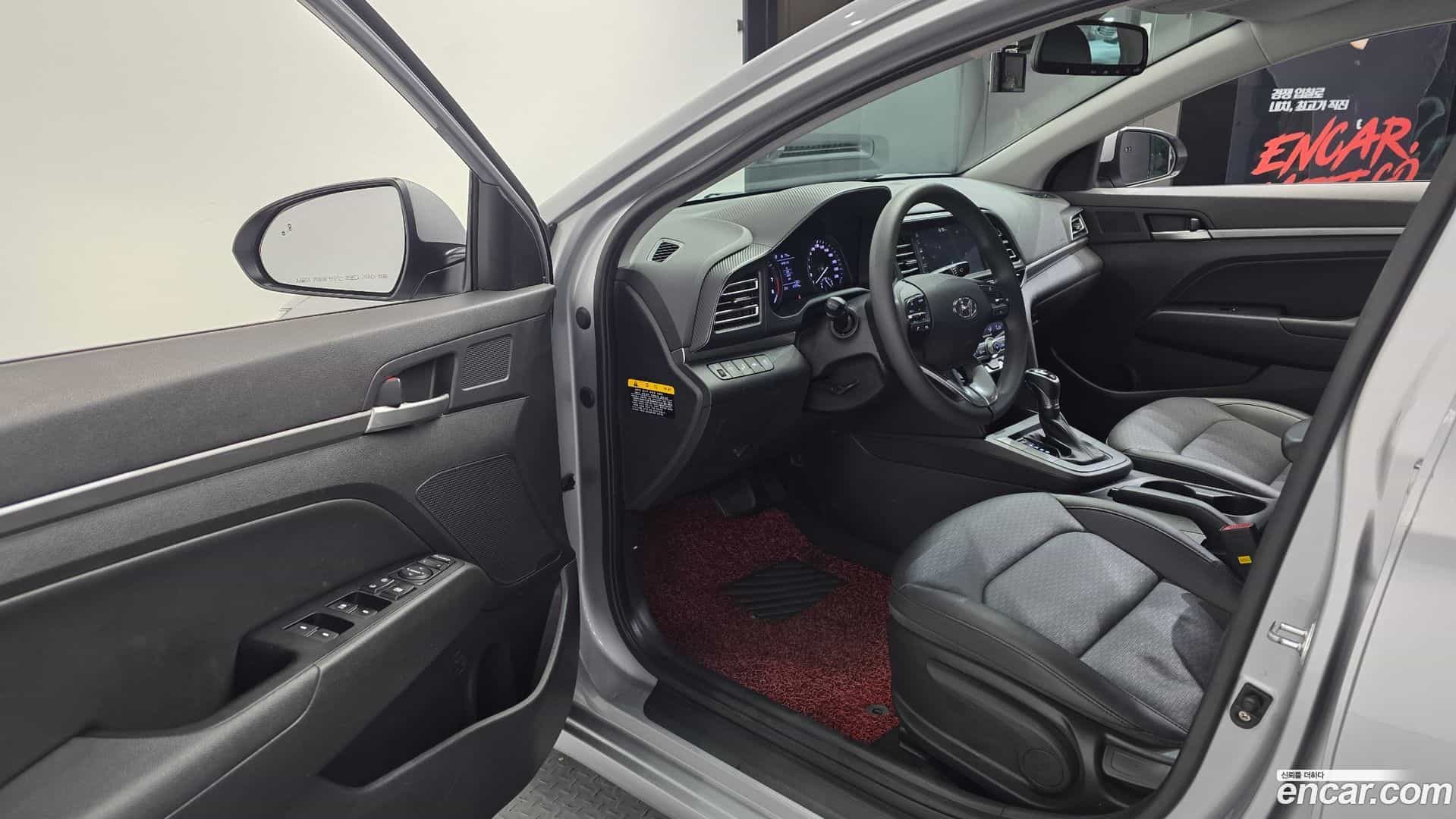 AVANTE Hyundai 2019.9-INNER-010