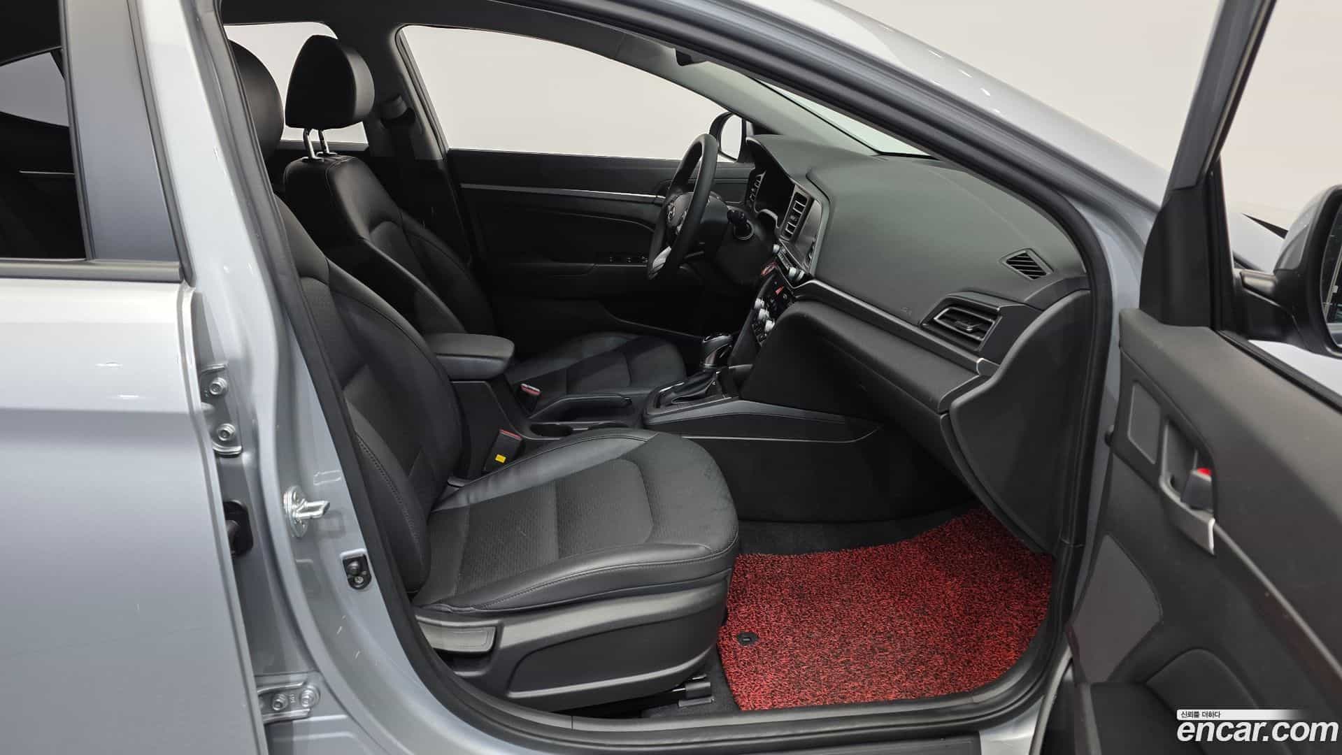AVANTE Hyundai 2019.9-OPTION-015