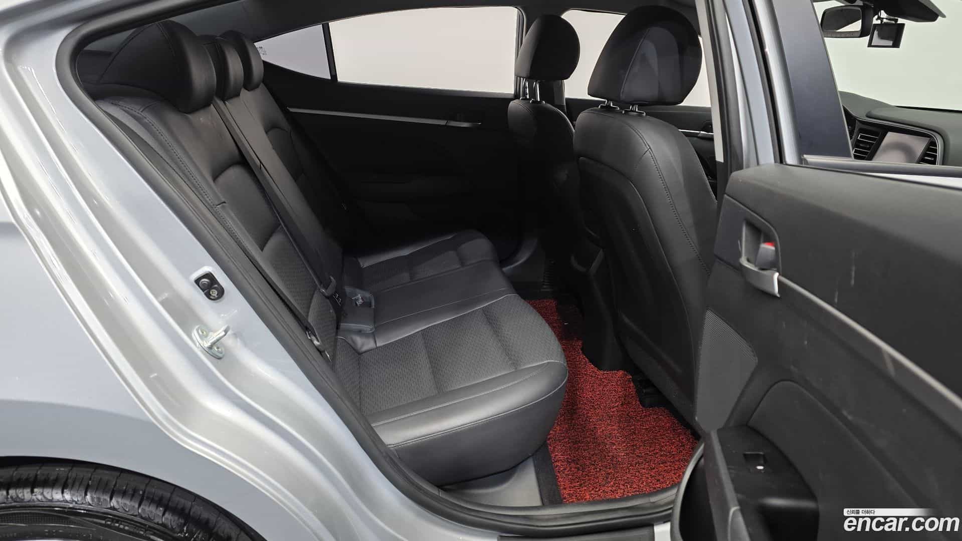 AVANTE Hyundai 2019.9-OPTION-016