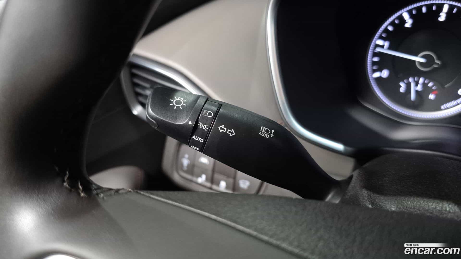 Santafe Hyundai 2019.4-OPTION-023