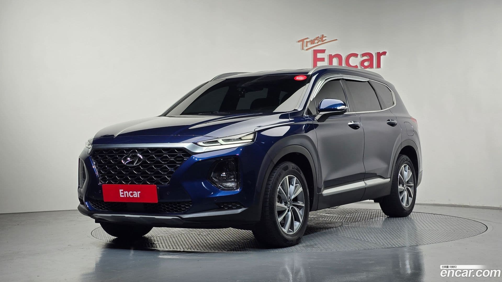 Main__Slider__Photo:Santafe Hyundai 2019.9-0