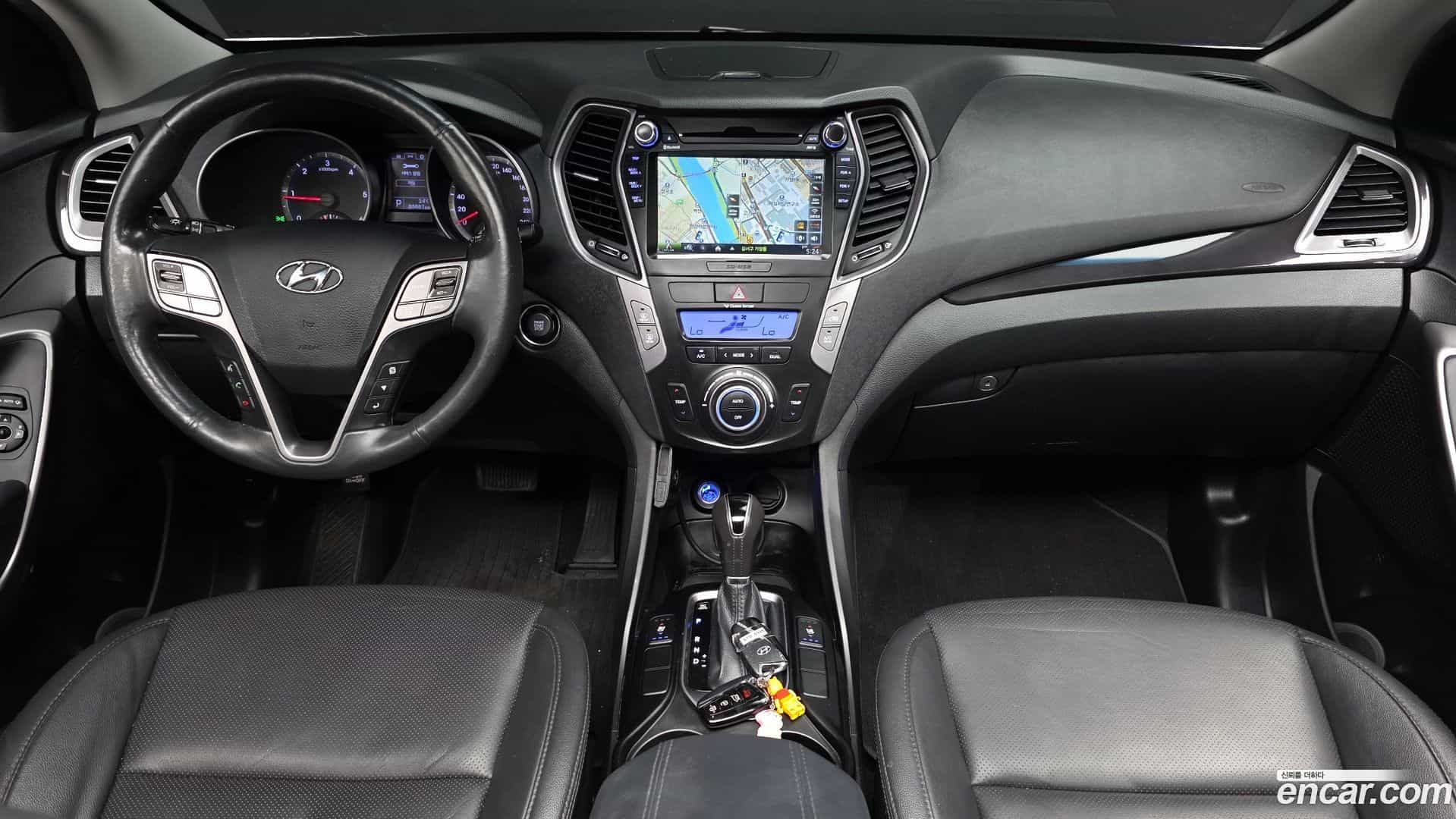 Santafe Hyundai 2014.2-INNER-007
