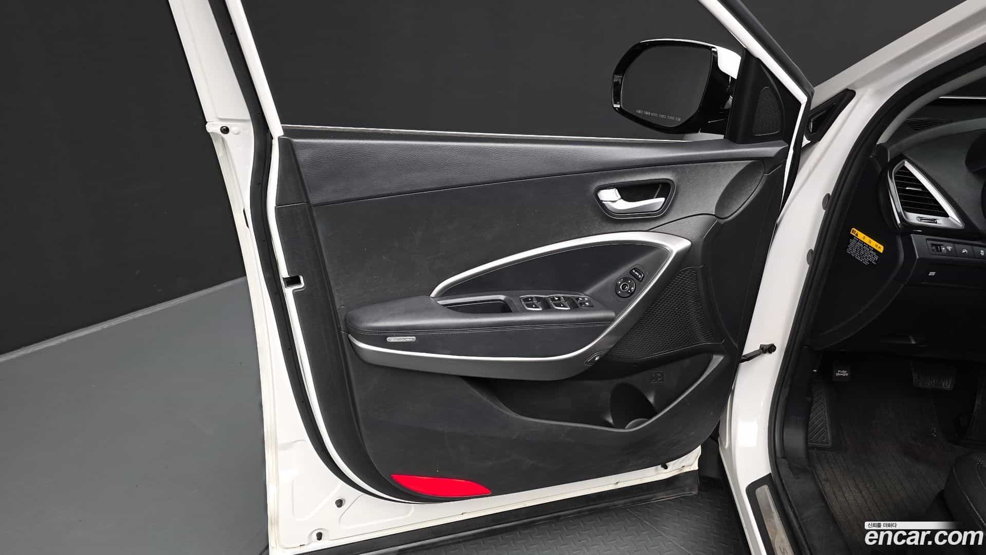 Santafe Hyundai 2014.2-INNER-034