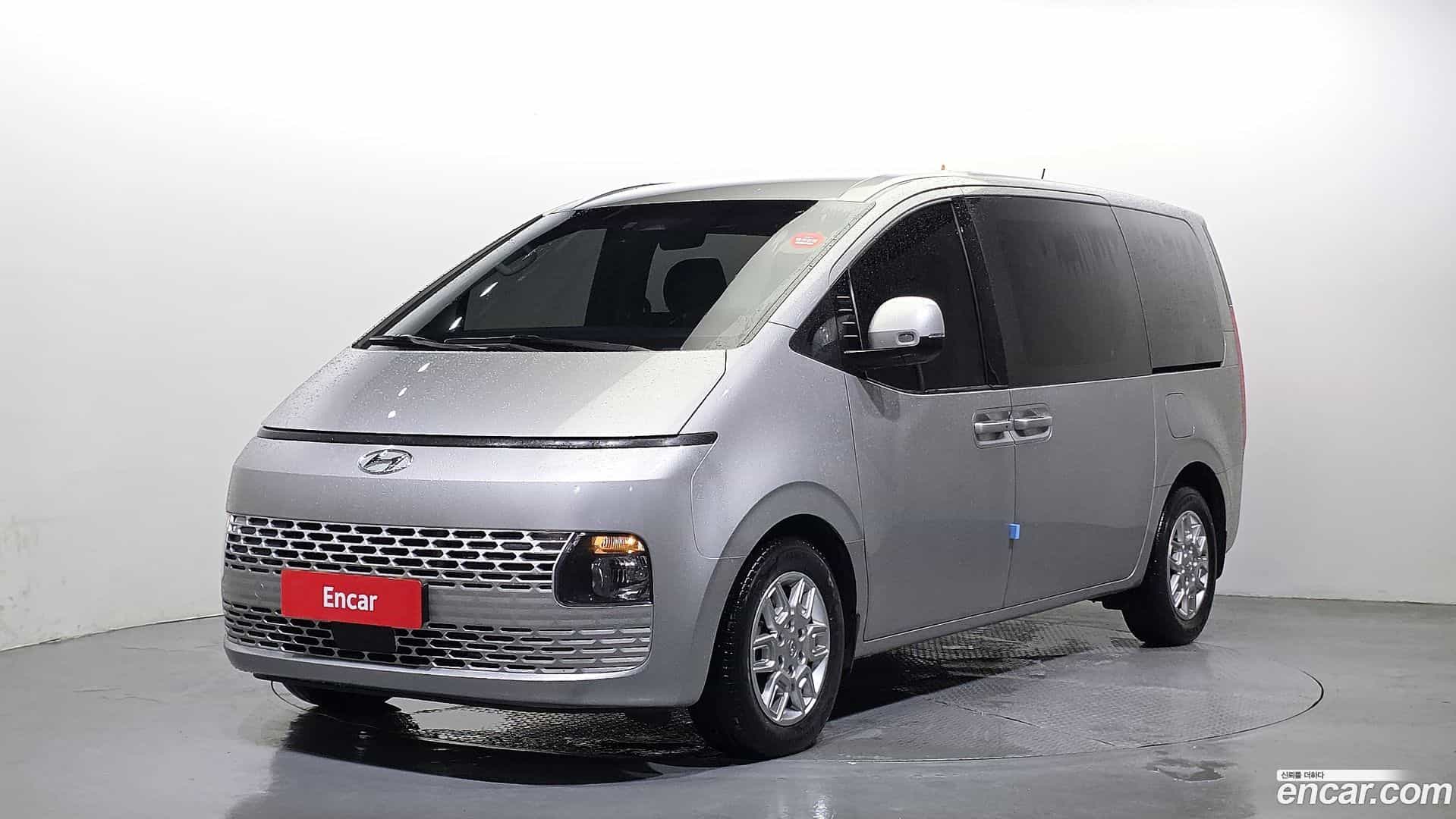 Staria Hyundai 2022.6-OUTER-001
