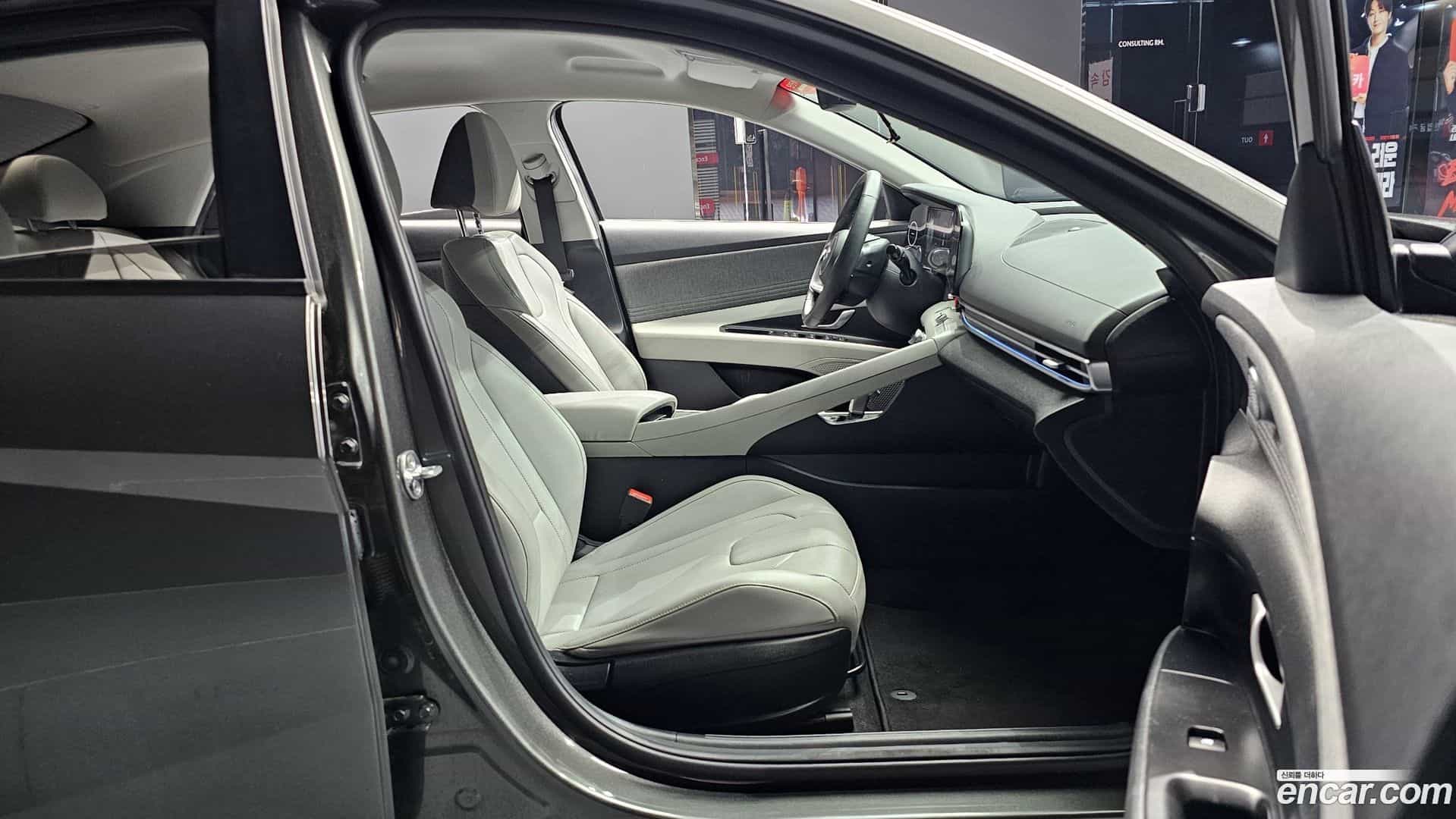 AVANTE Hyundai 2021.2-OPTION-015