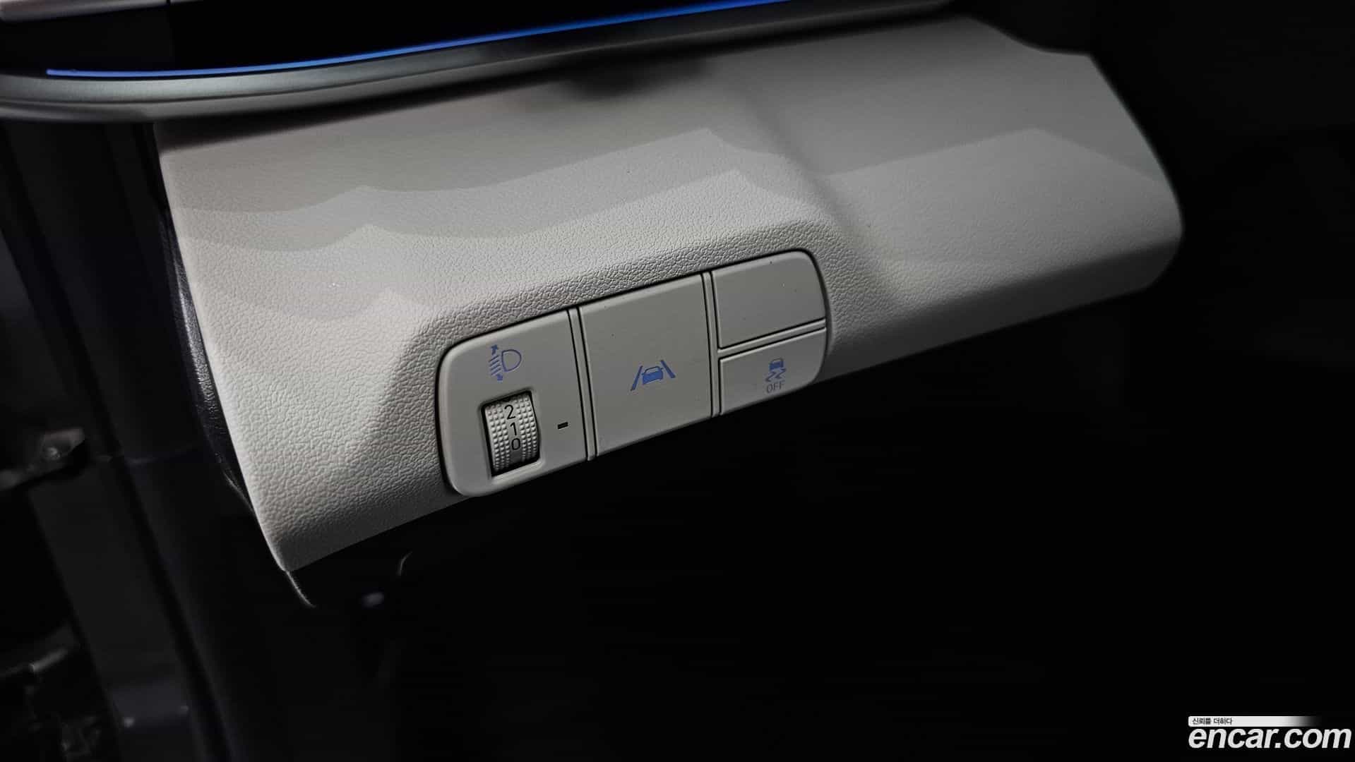 AVANTE Hyundai 2021.2-OPTION-020