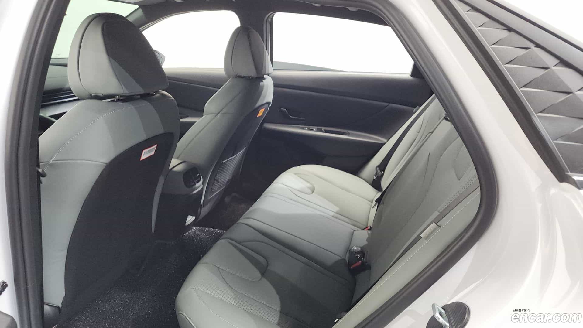 AVANTE Hyundai 2025.2-OPTION-015