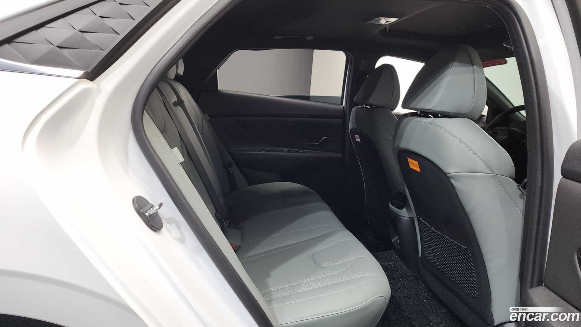AVANTE Hyundai 2025.2-OPTION-041