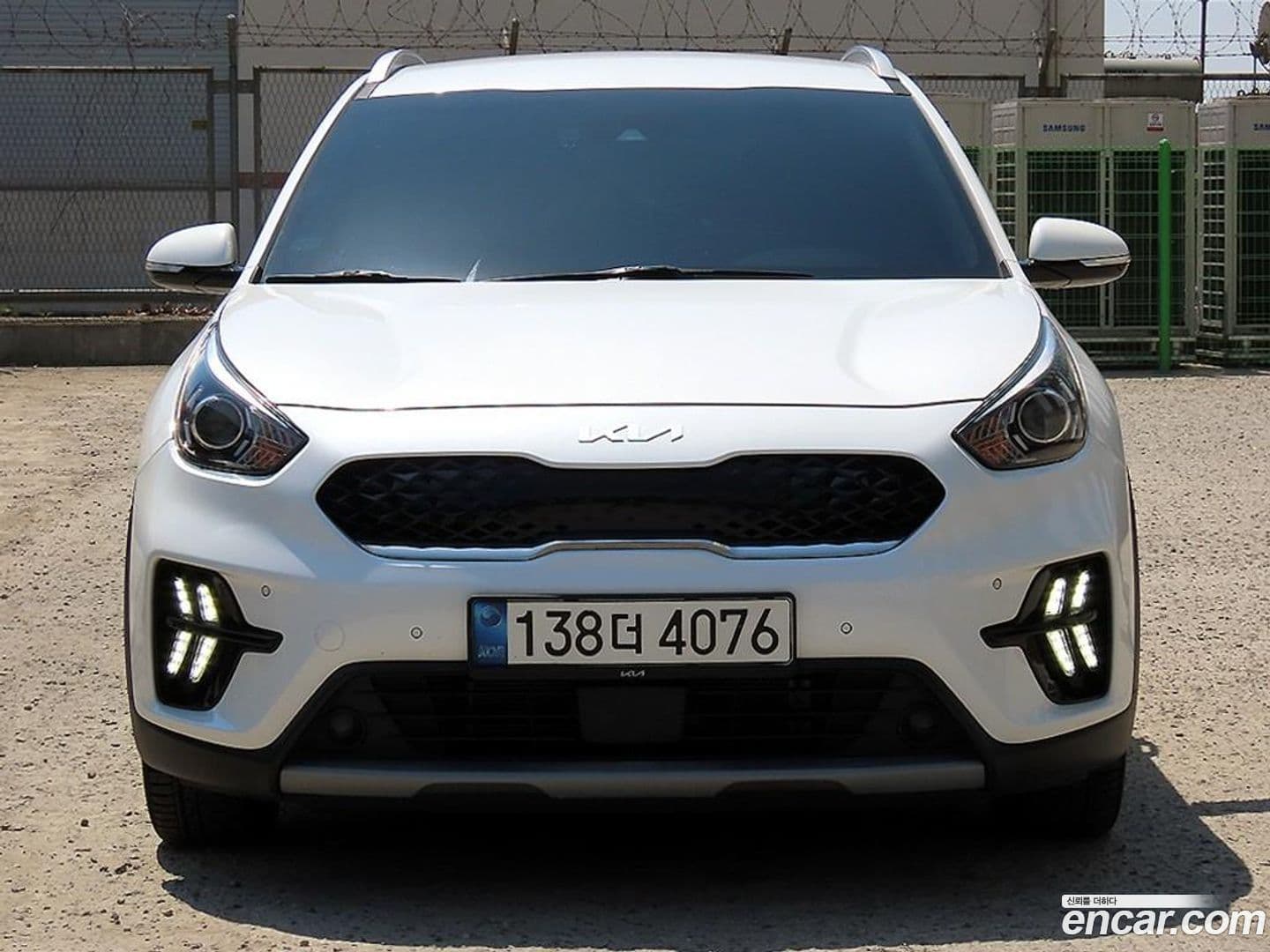 Main__Slider__Photo:Niro Kia 2021.9-0