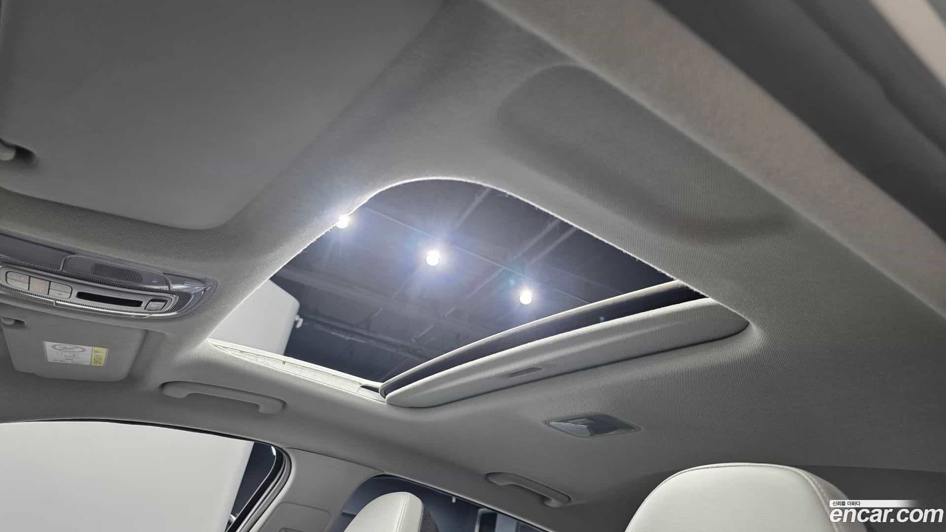 AVANTE Hyundai 2020.8-OPTION-023