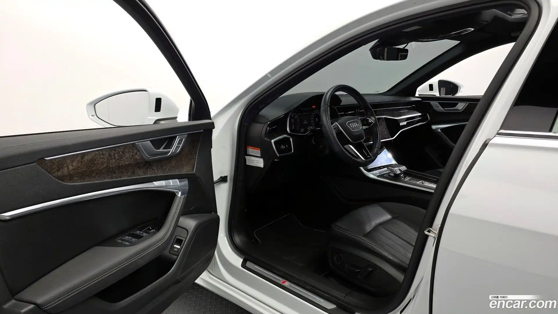 A6 Audi 2020.11-INNER-010