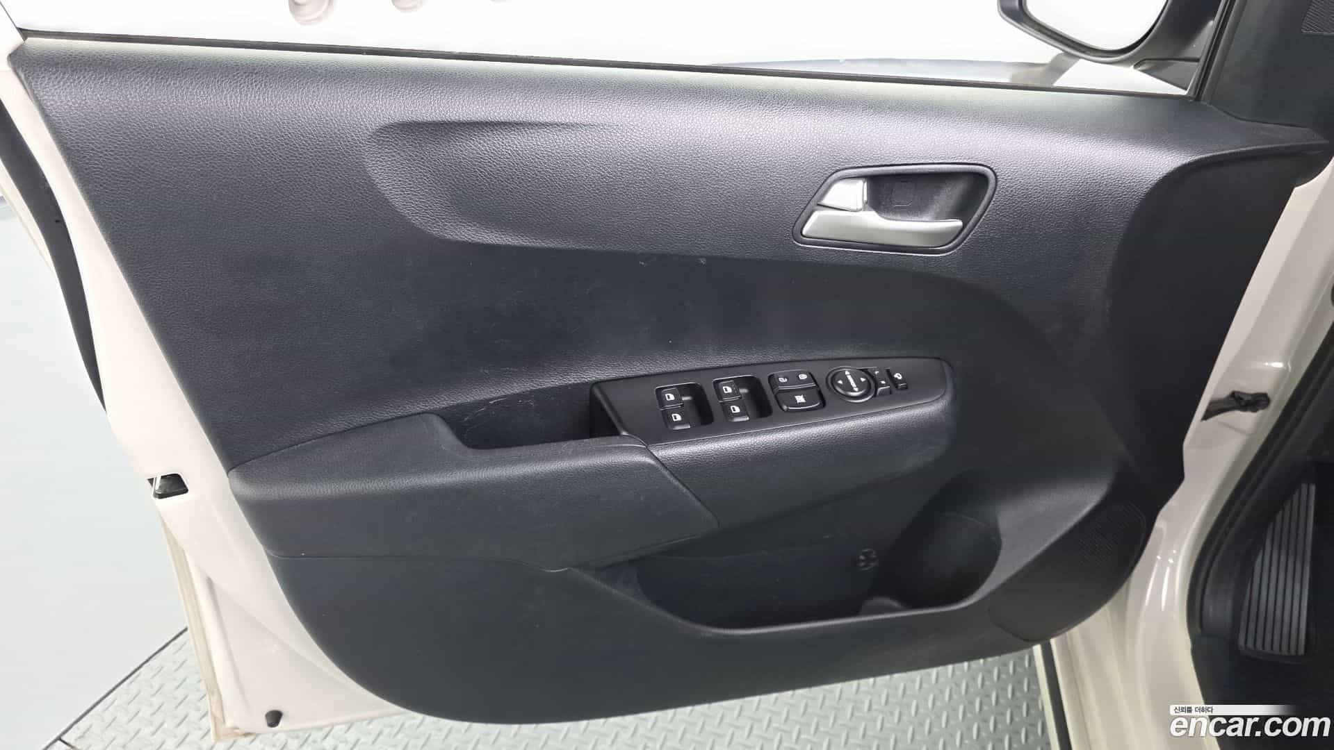 morning Kia 2023.0-INNER-034