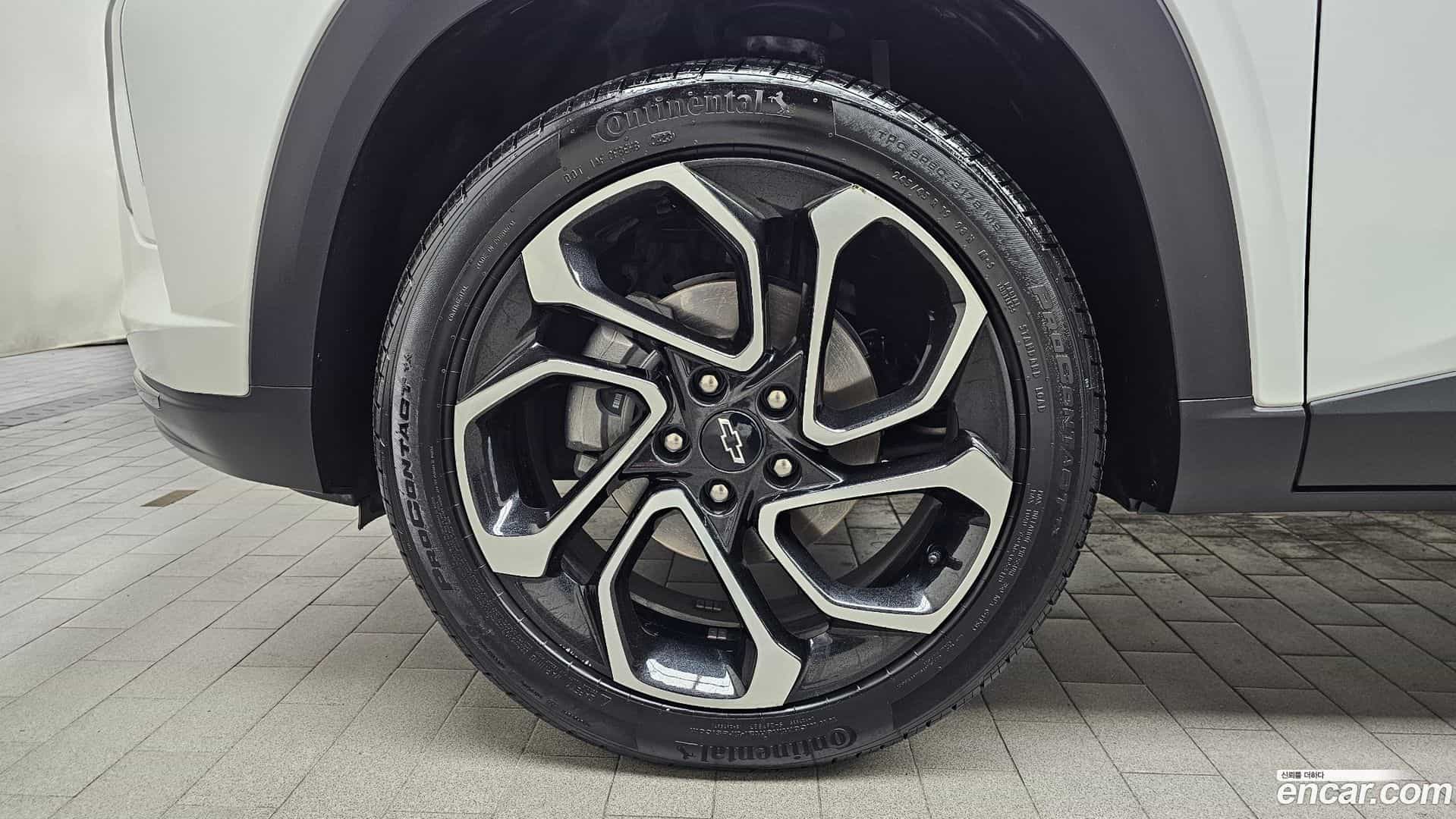 Trax Chevrolet 2023.4-OUTER-005