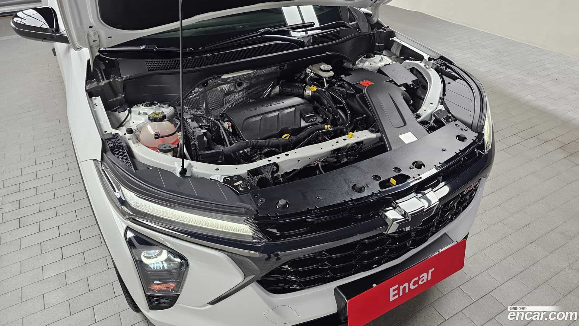 Trax Chevrolet 2023.4-OUTER-006