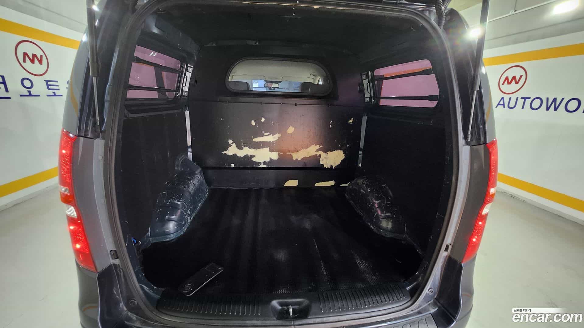 Starex Hyundai 2018.9-OPTION-018