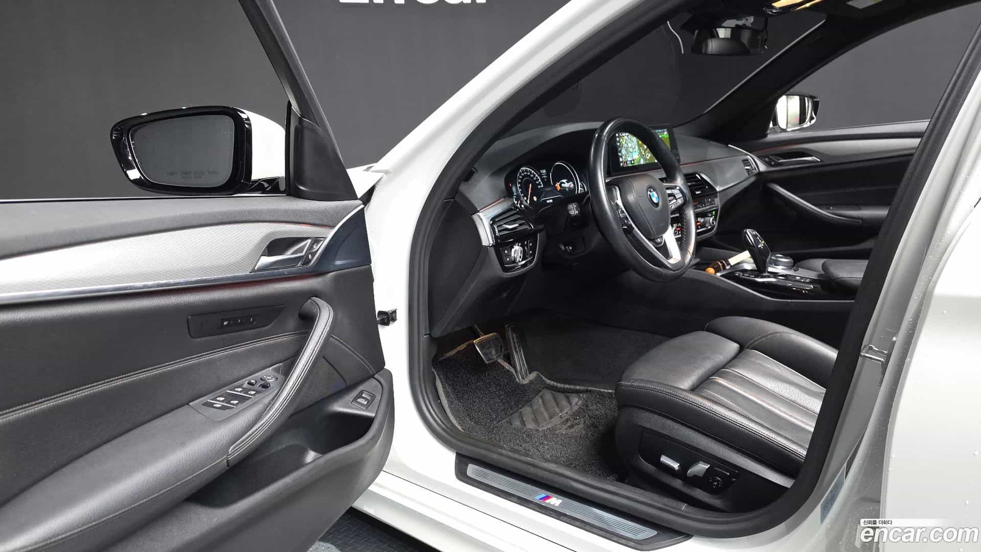 5-Series BMW 2018.0-INNER-010