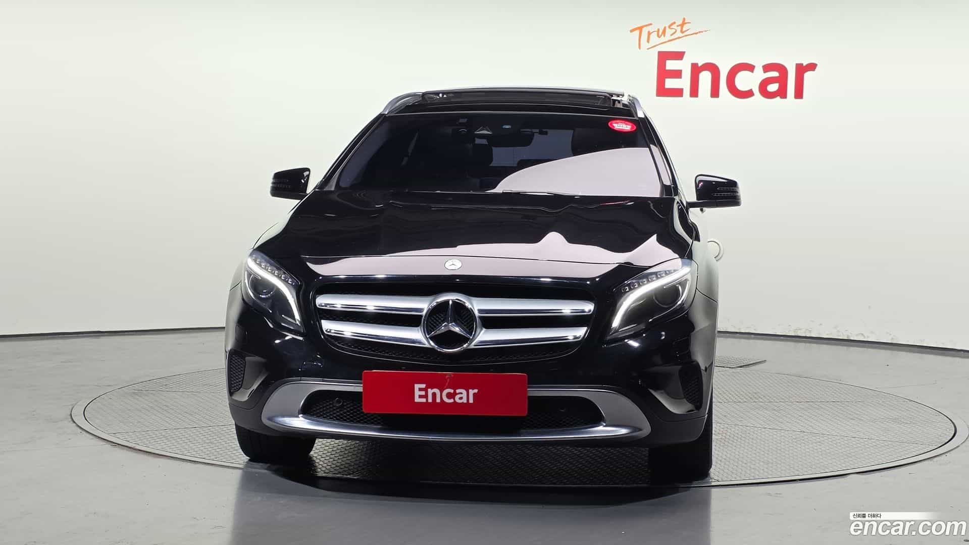 GLA-Class Mercedes-Benz 2016.4-OUTER-003