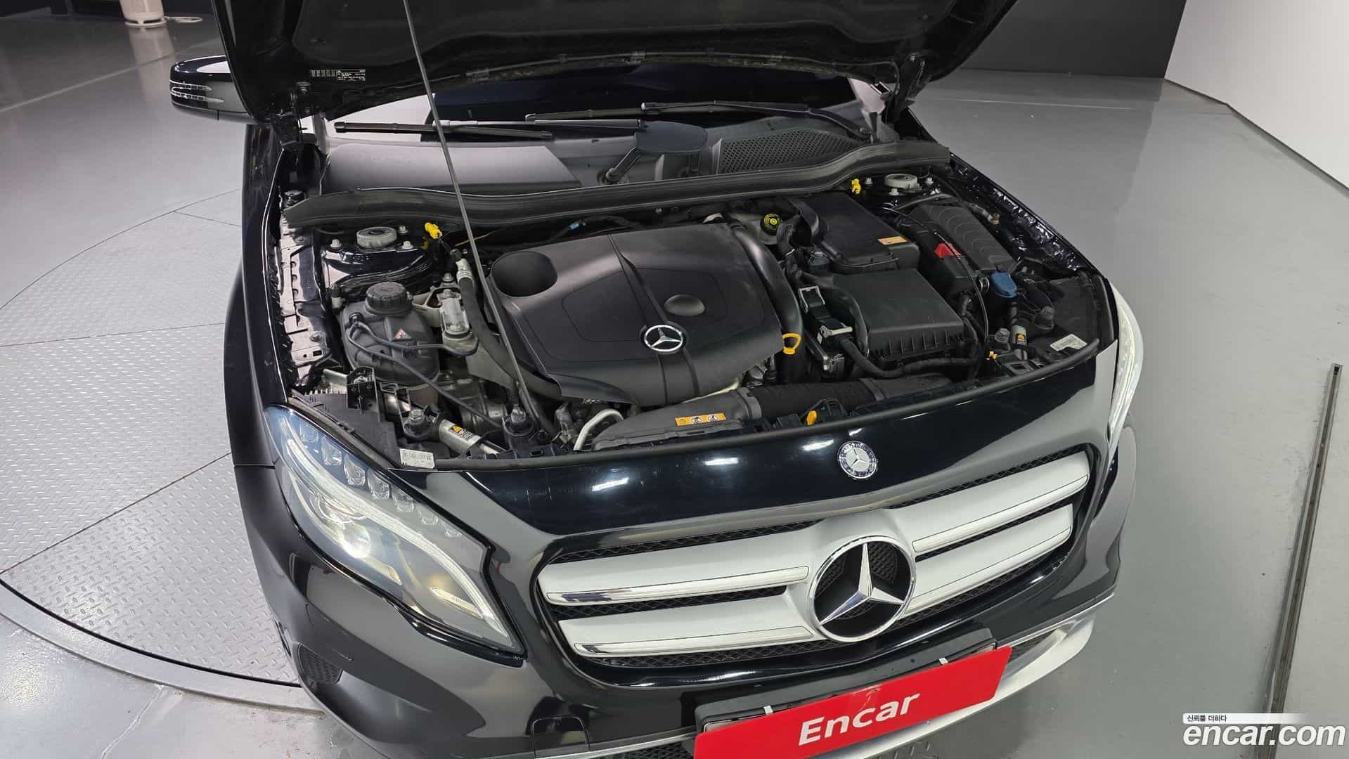 GLA-Class Mercedes-Benz 2016.4-OUTER-006