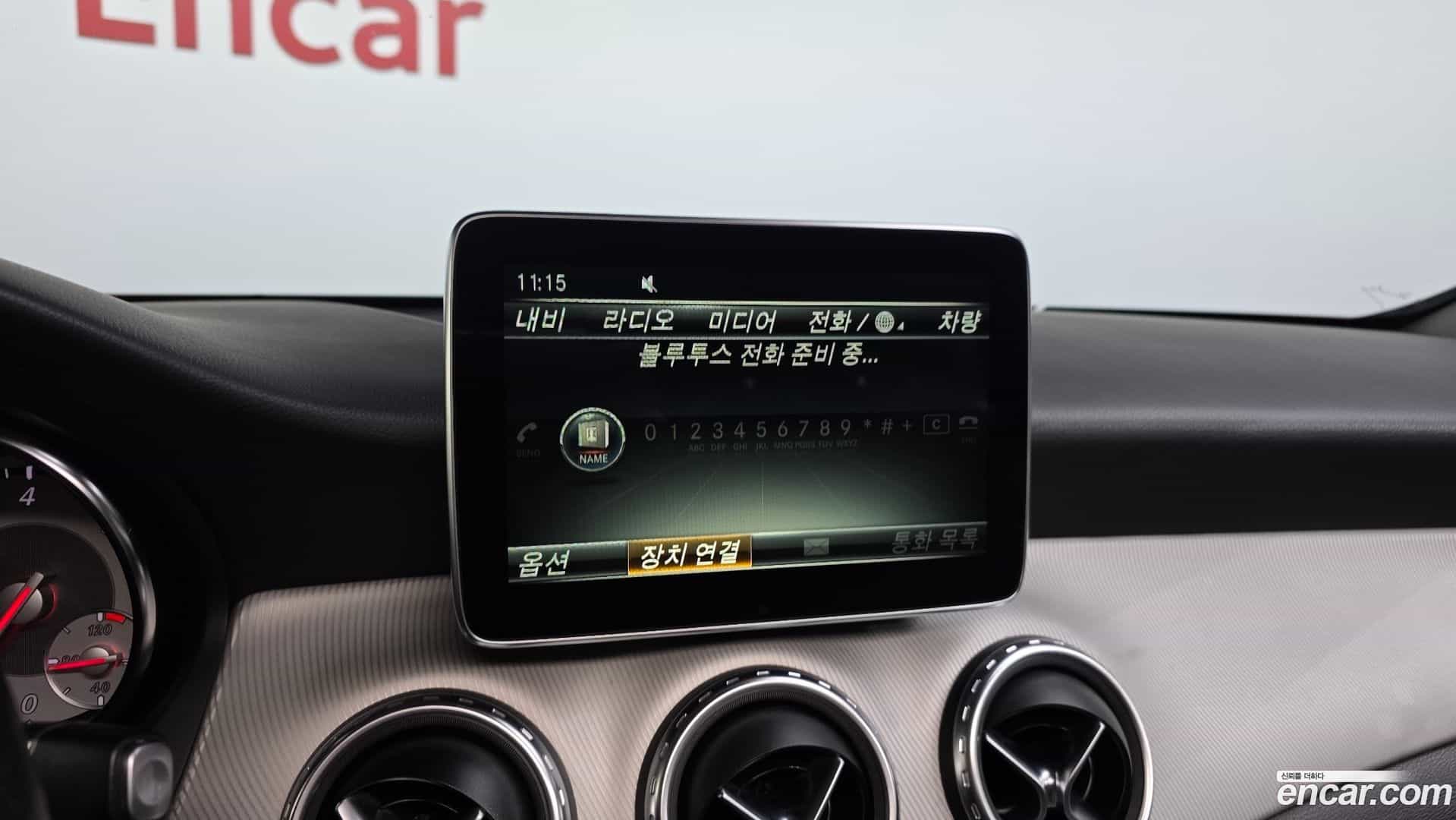 GLA-Class Mercedes-Benz 2016.4-OPTION-019