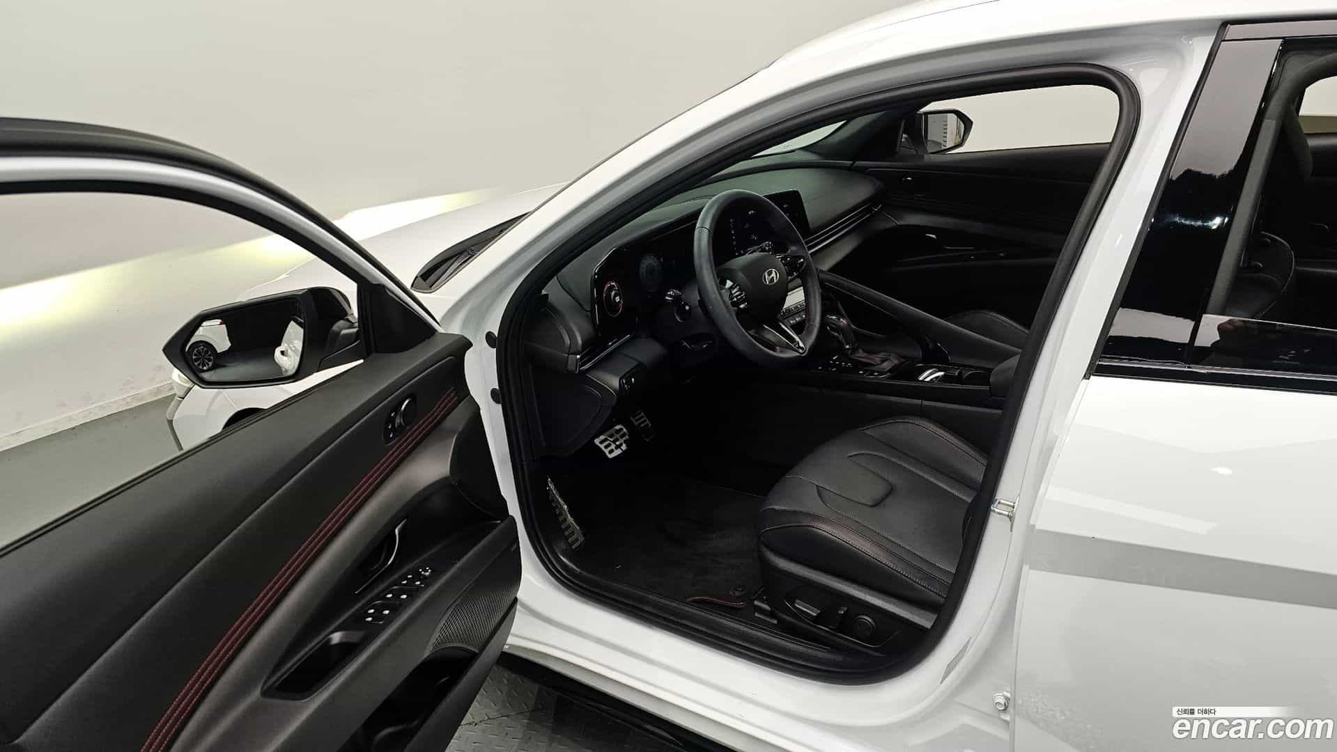 AVANTE Hyundai 2024.0-INNER-010