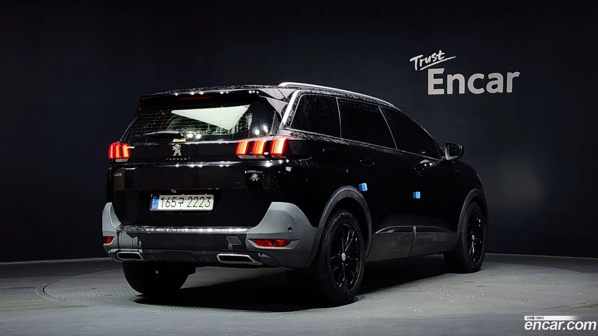 Main__Slider__Photo:5008 Peugeot 2019.0-1