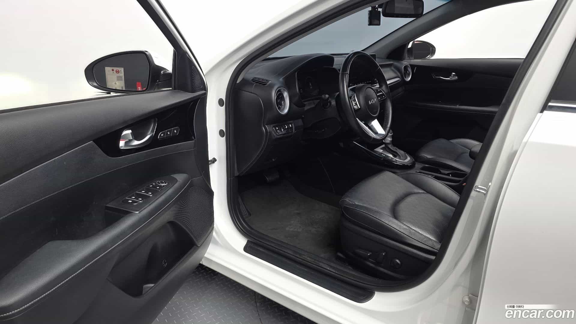 K3 Kia 2022.1-INNER-010