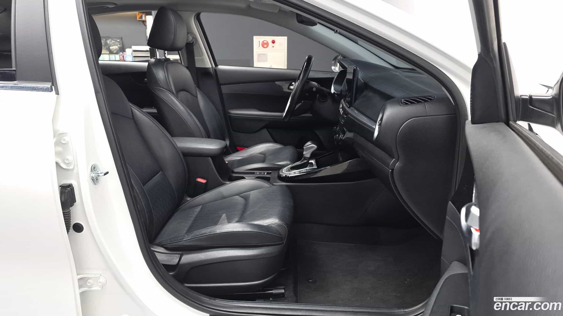 K3 Kia 2022.1-OPTION-015