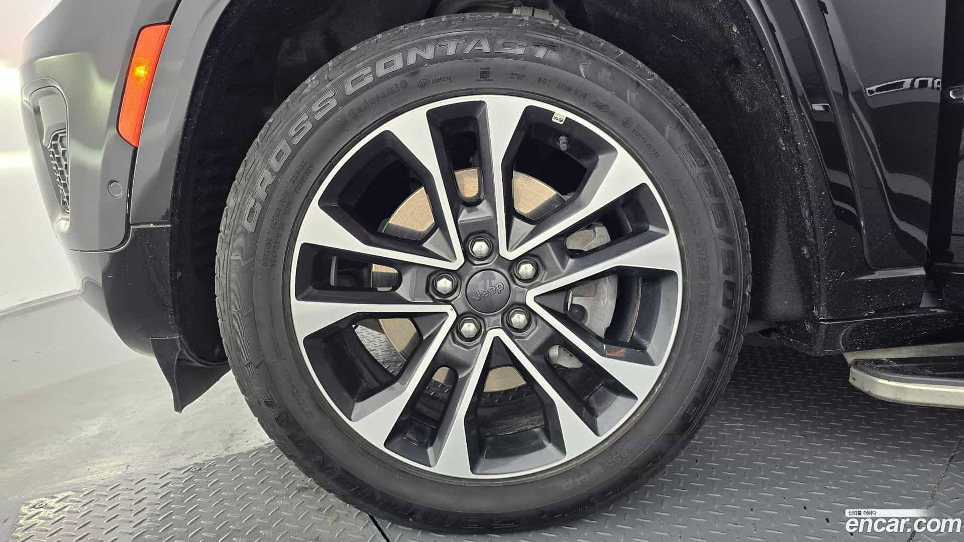 Cherokee Jeep 2022.10-OUTER-005