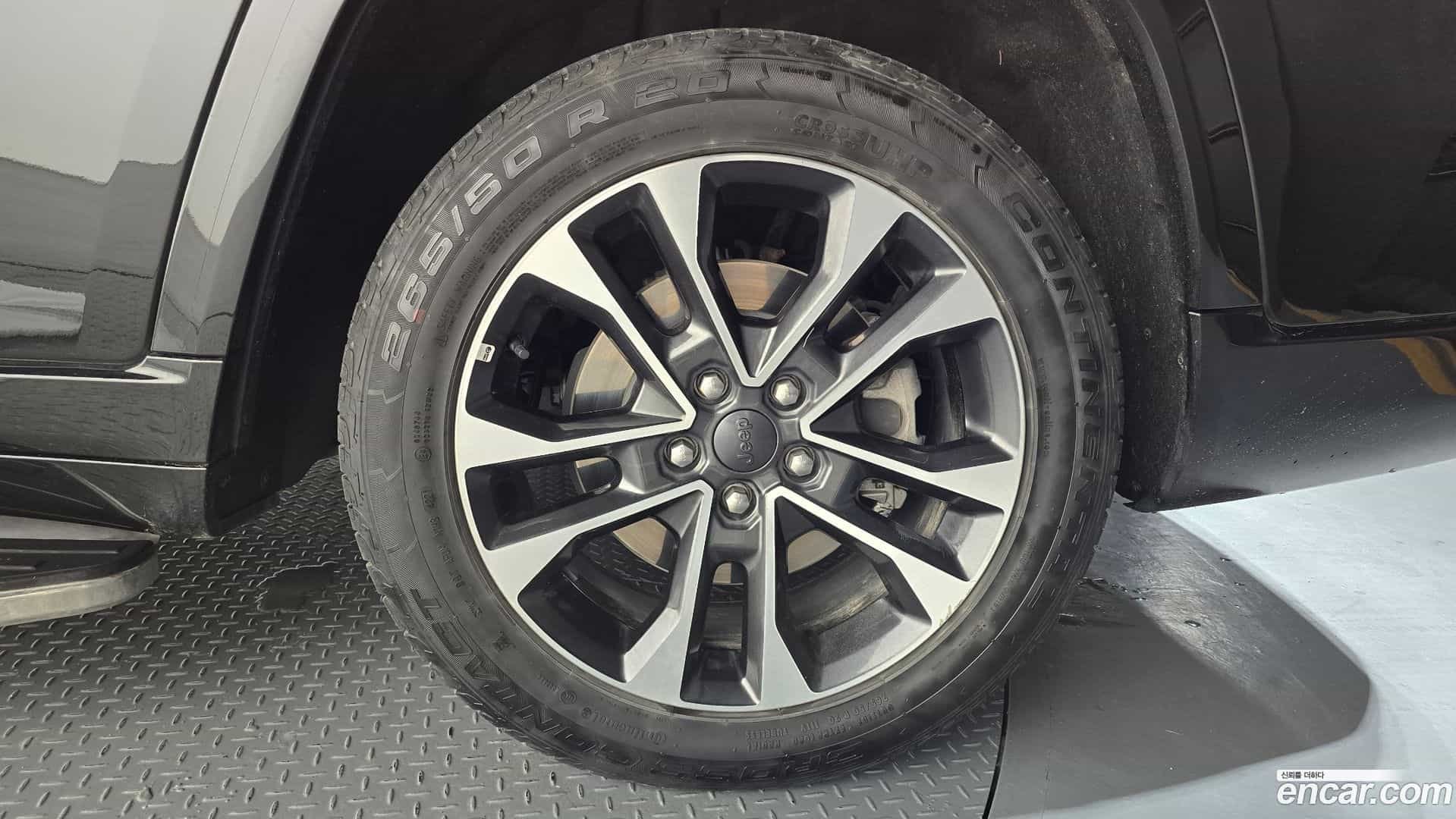 Cherokee Jeep 2022.10-OUTER-031