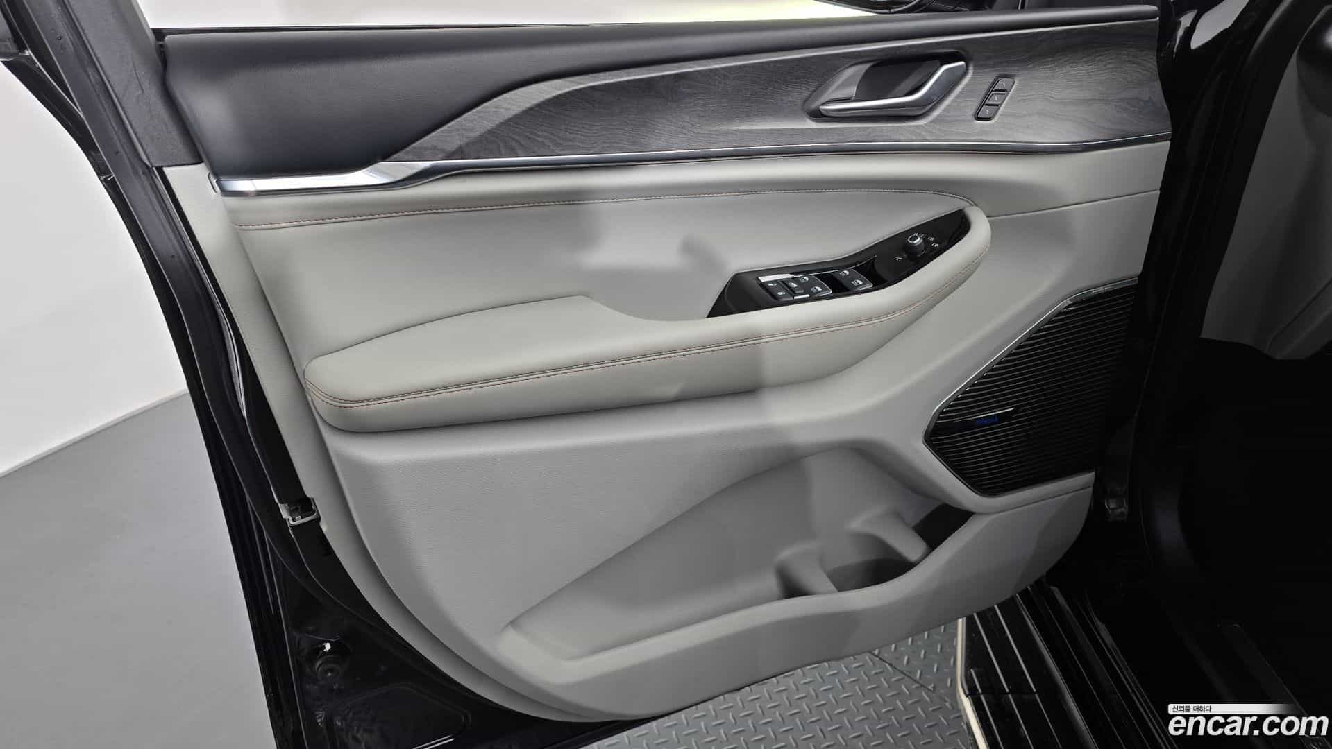 Cherokee Jeep 2022.10-INNER-034