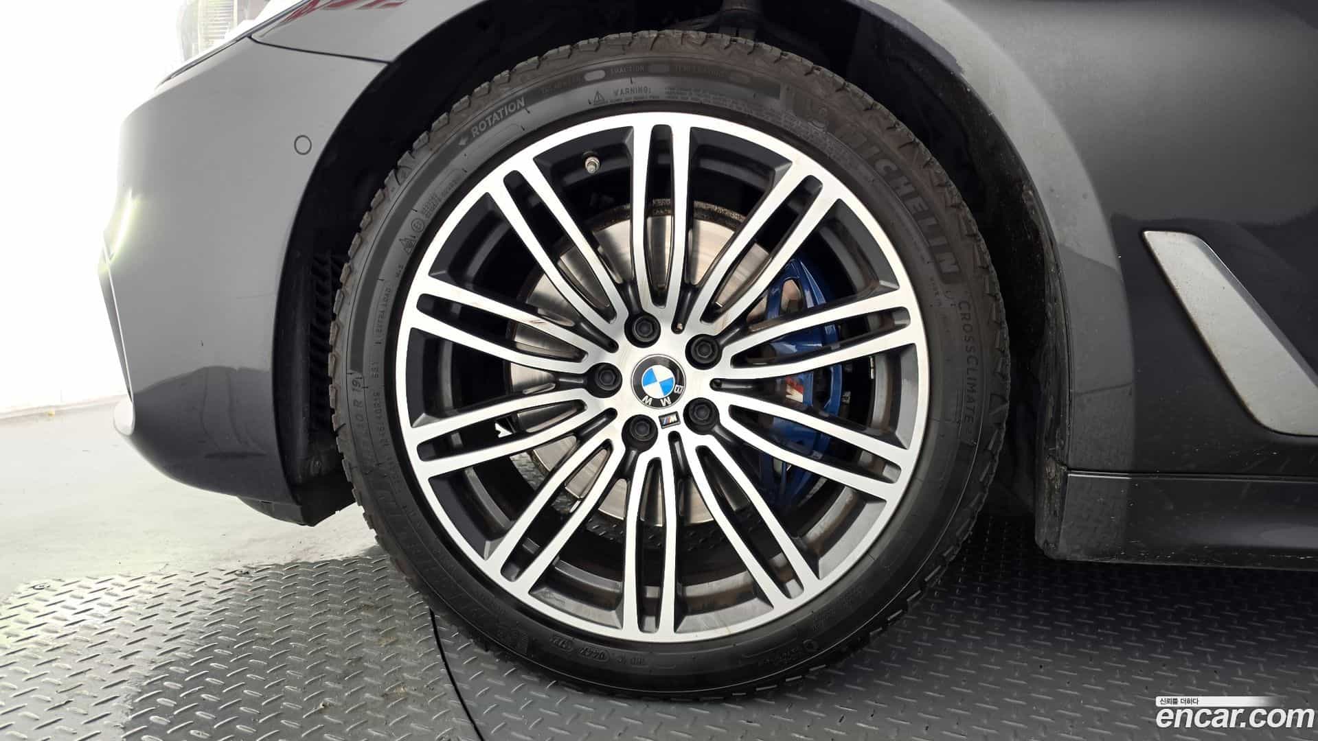 5-Series BMW 2019.10-OUTER-005