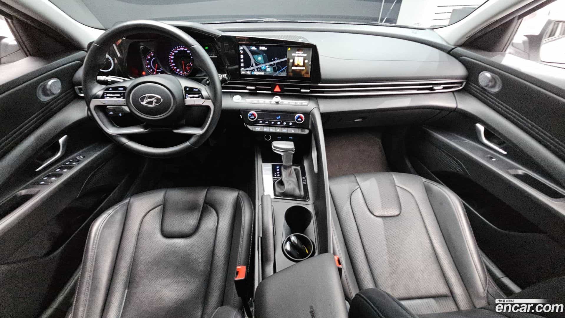 AVANTE Hyundai 2022.1-INNER-007