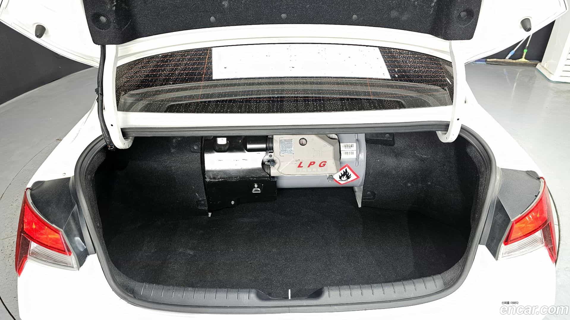 AVANTE Hyundai 2022.1-OPTION-024