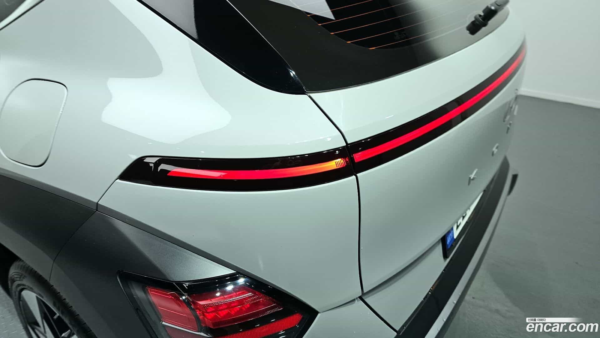 Kona Hyundai 2023.2-OUTER-033