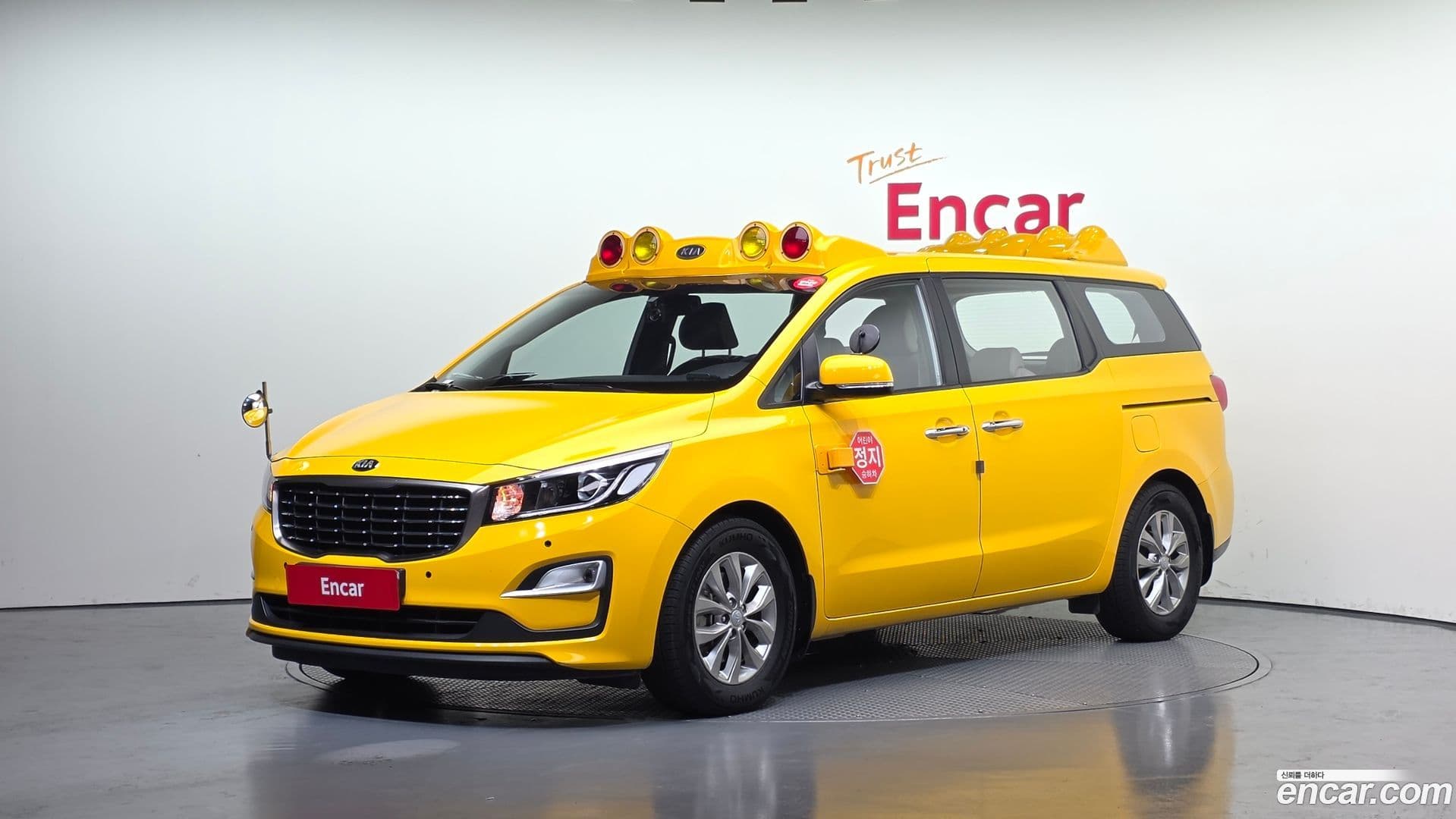Main__Slider__Photo:Canival Kia 2018.5-0