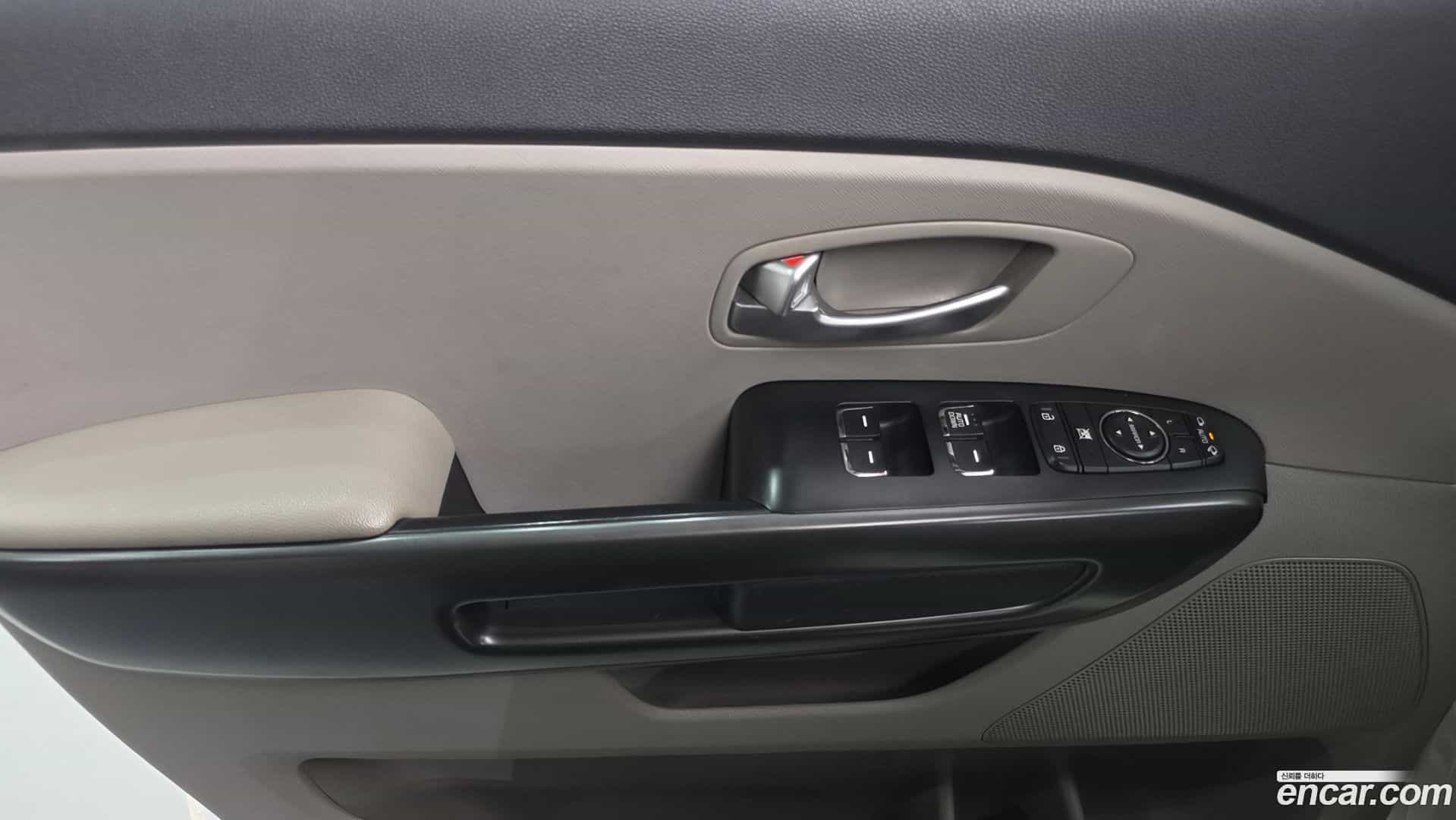 Canival Kia 2018.5-INNER-034