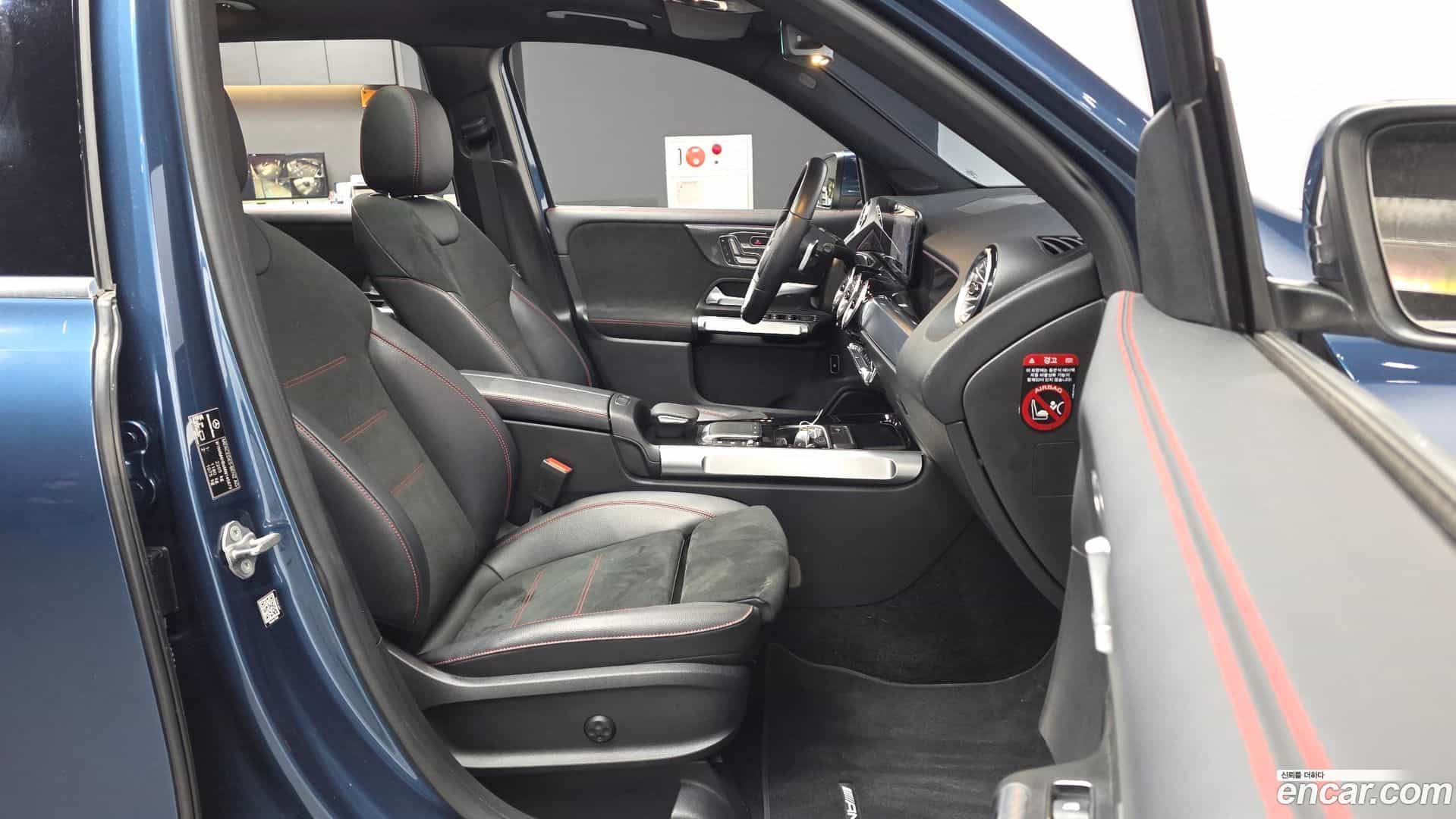 GLB-Class Mercedes-Benz 2021.7-OPTION-015