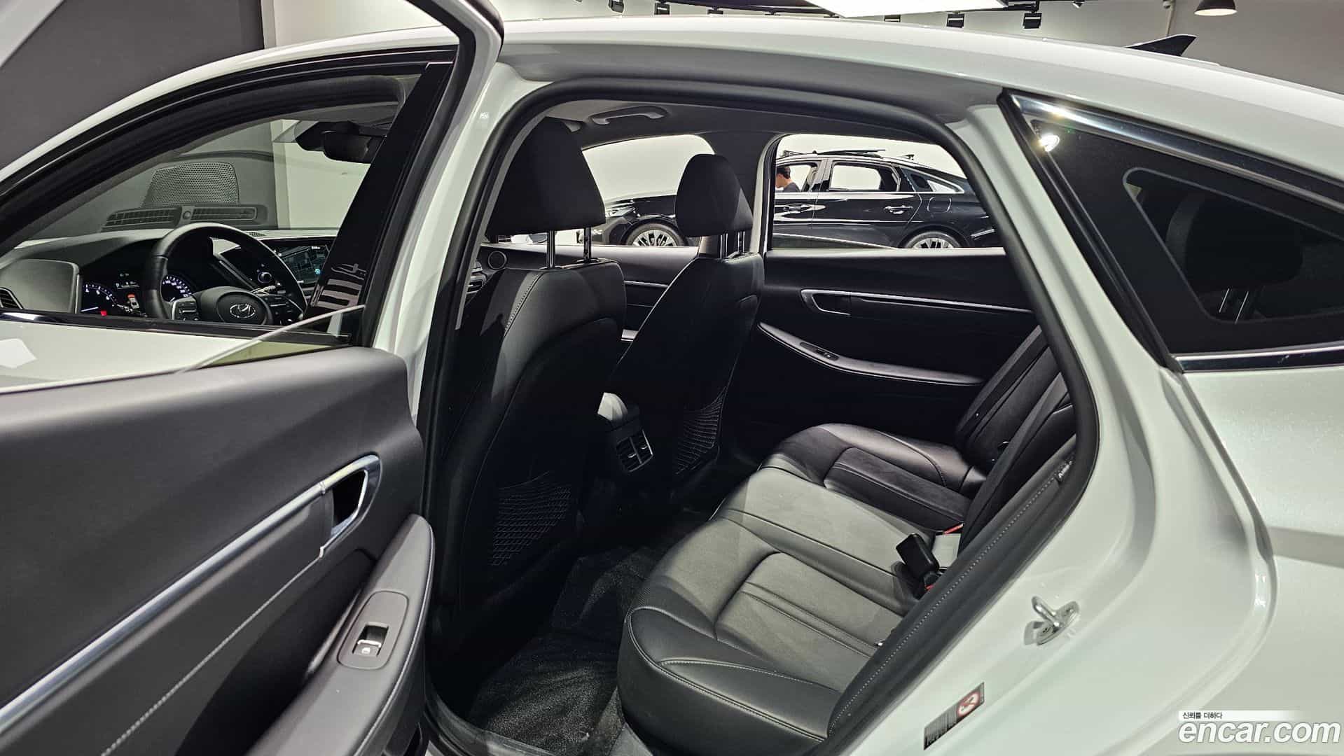 Sonata Hyundai 2021.9-OPTION-015
