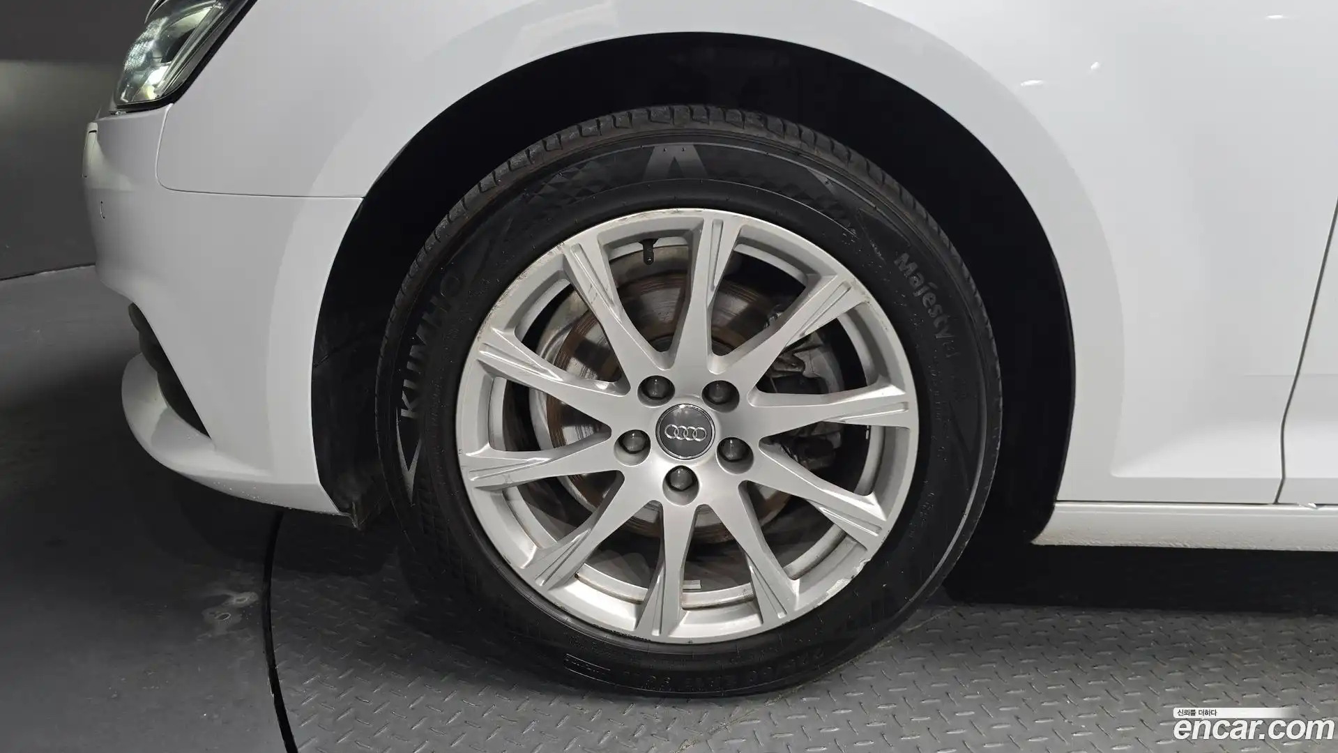 A4 Audi 2019.11-OUTER-005