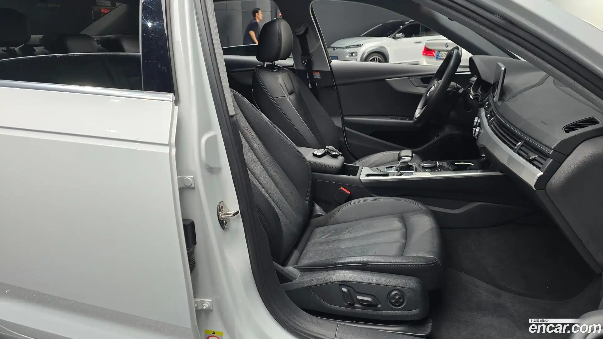 A4 Audi 2019.11-INNER-036