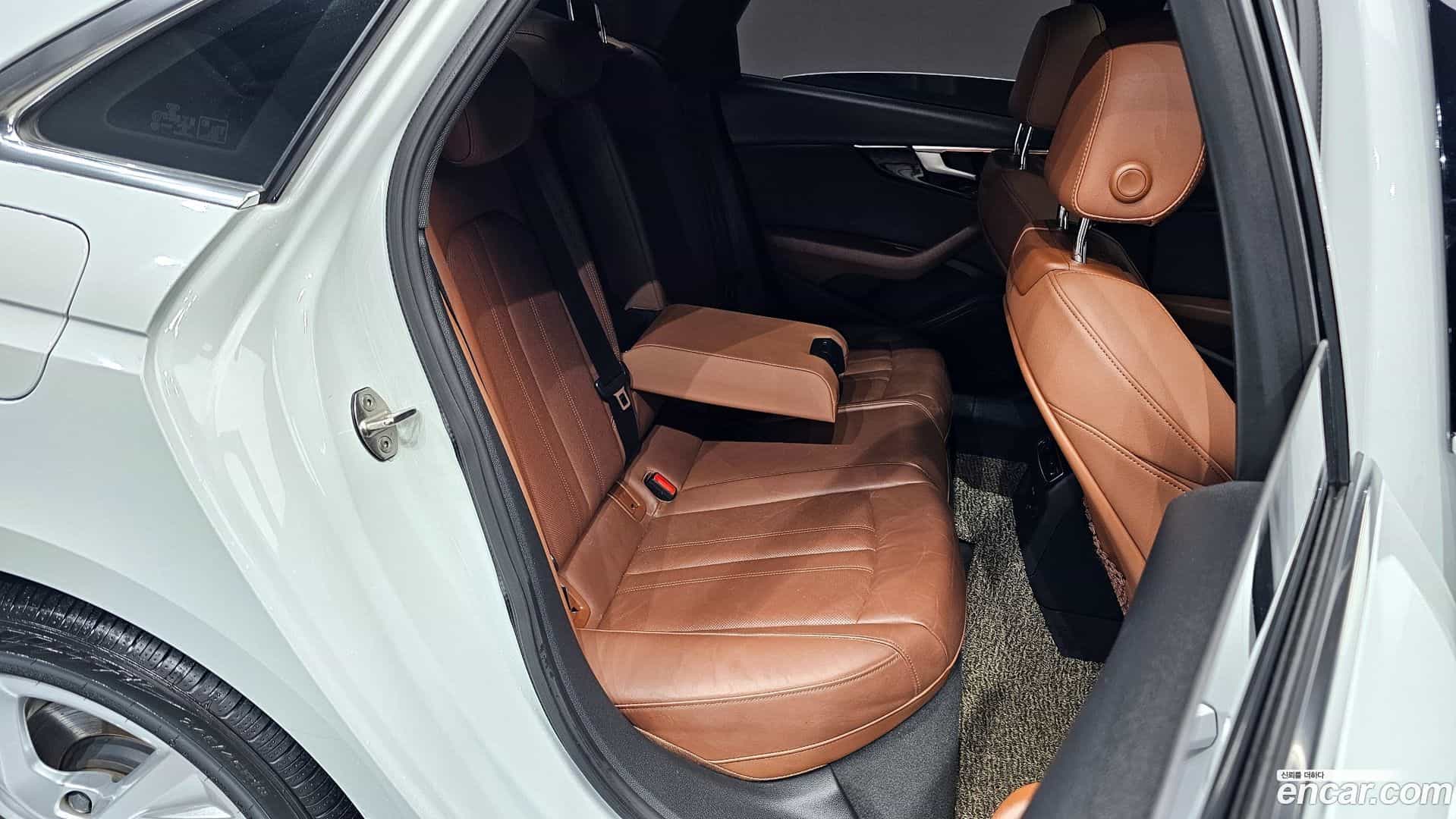 A4 Audi 2021.11-OPTION-016