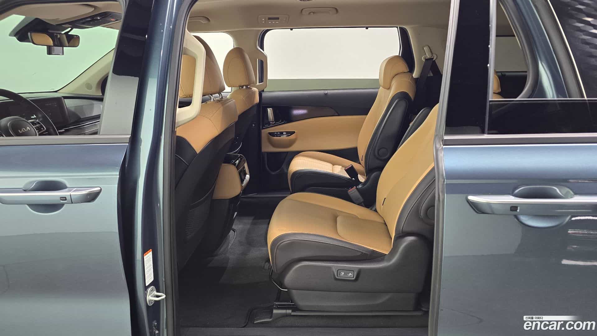 Canival Kia 2023.9-OPTION-015