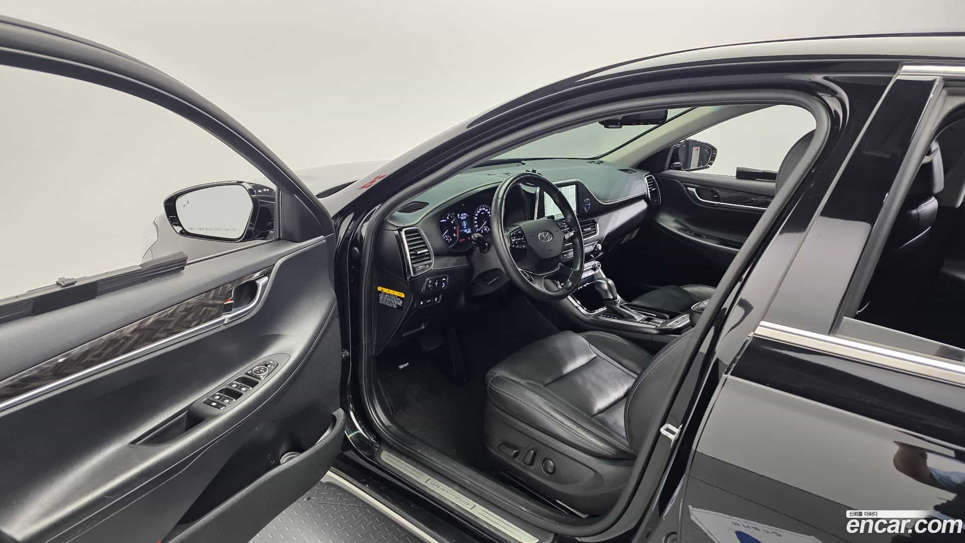 Grandeur Hyundai 2019.8-INNER-010