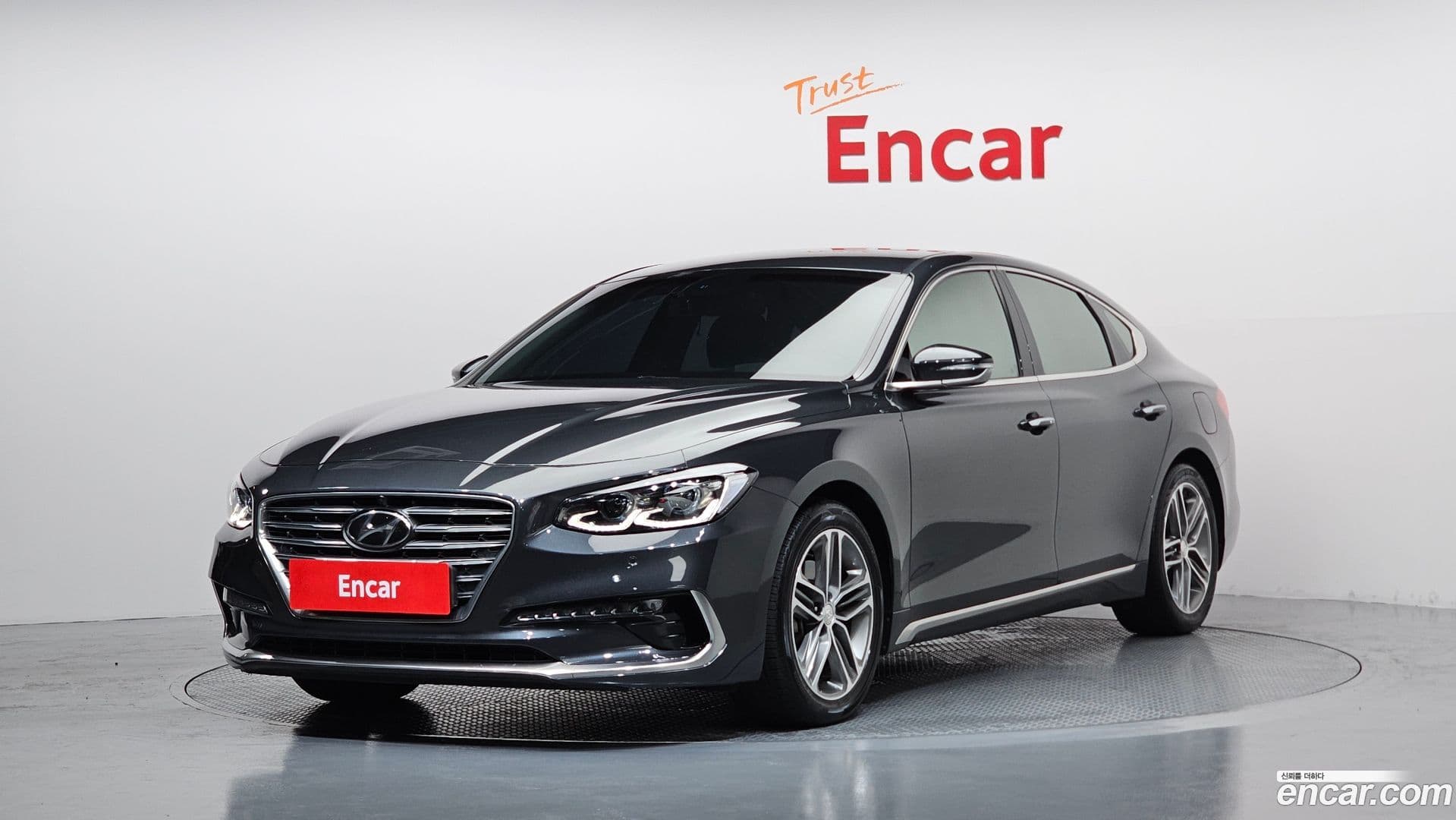 Main__Slider__Photo:Grandeur Hyundai 2018.6-0