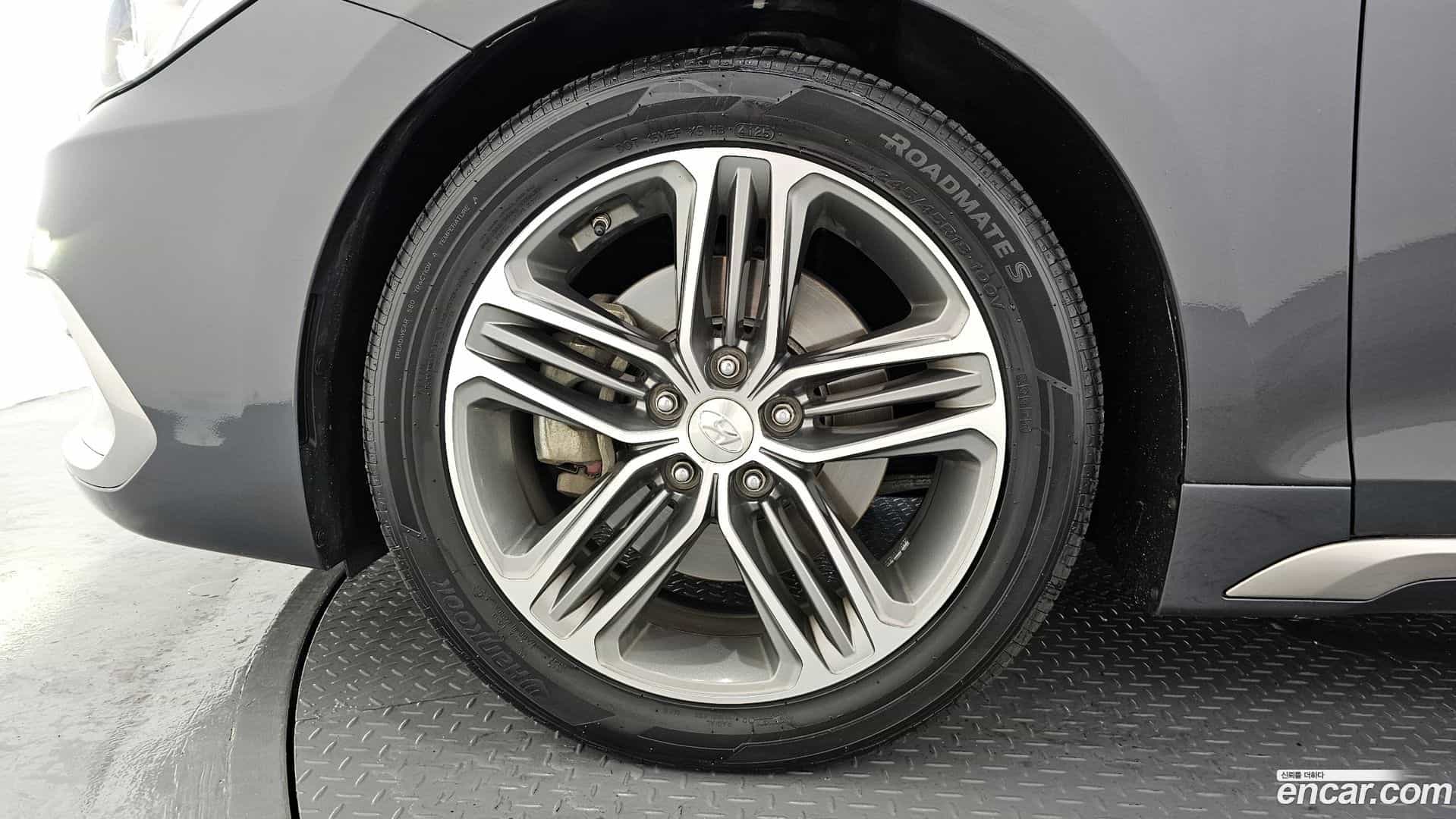 Grandeur Hyundai 2018.6-OUTER-005